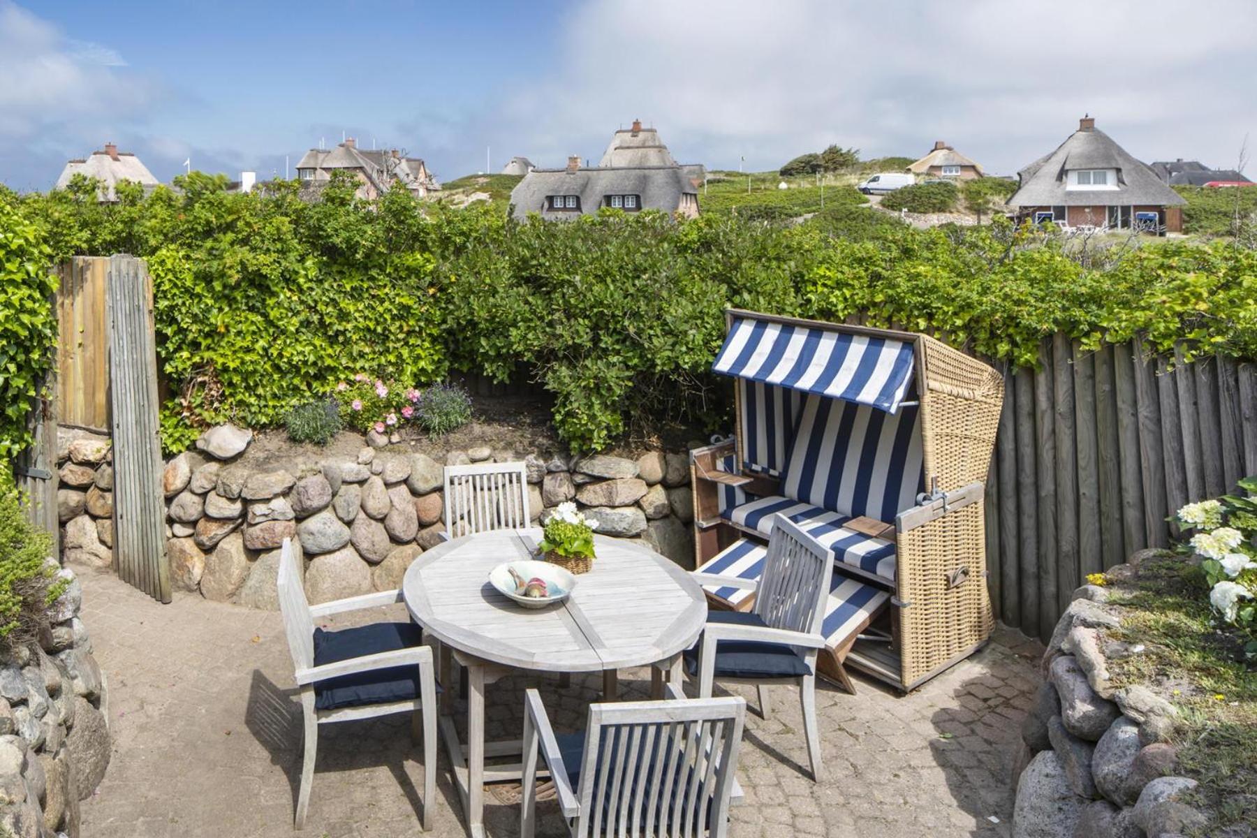 Ferienhaus Seehaus Sylt - Urlaubszauber in den Dünen mit fantastischem Meerblick
