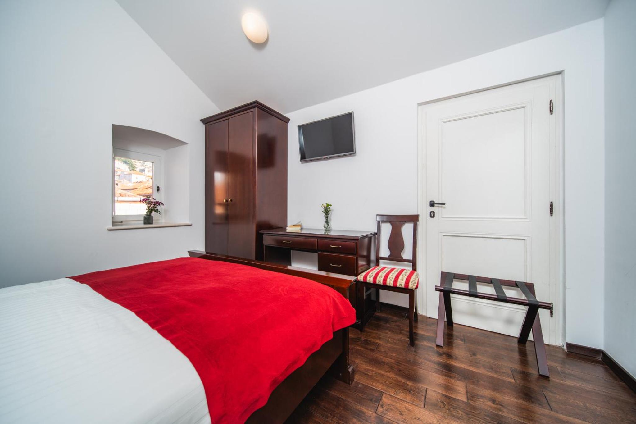 SUNce Palace Apartments with free offsite parking