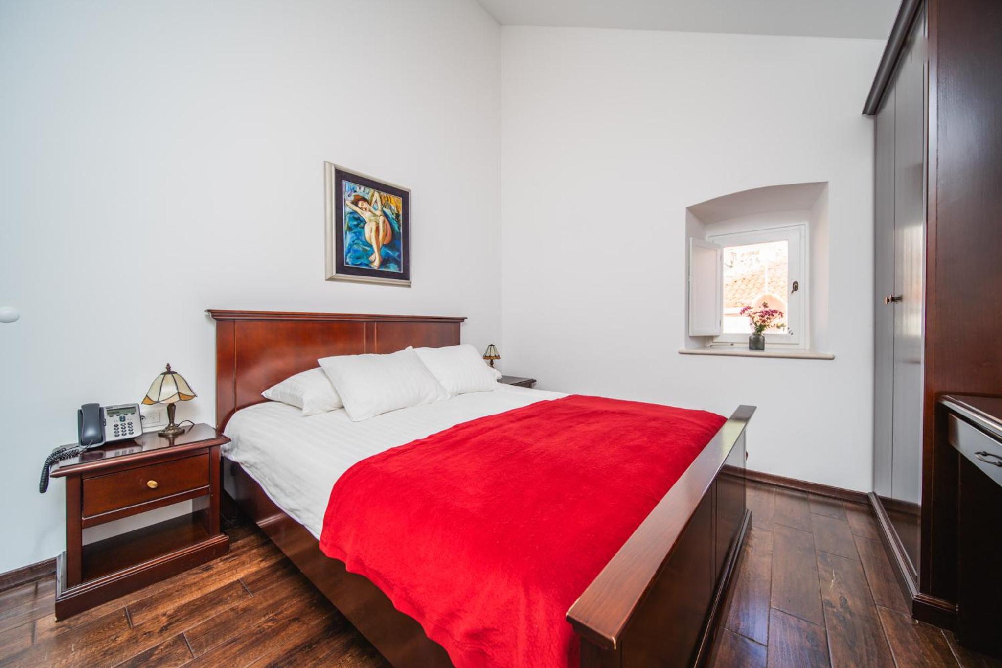 SUNce Palace Apartments with free offsite parking