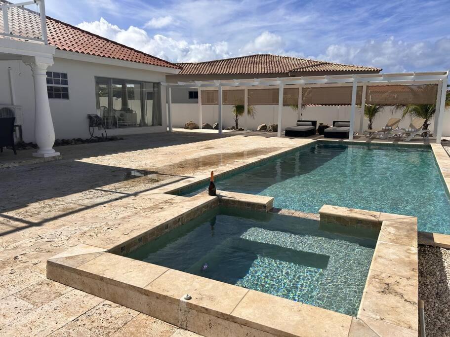 Jolie Villa Entire villa in Noord, Aruba