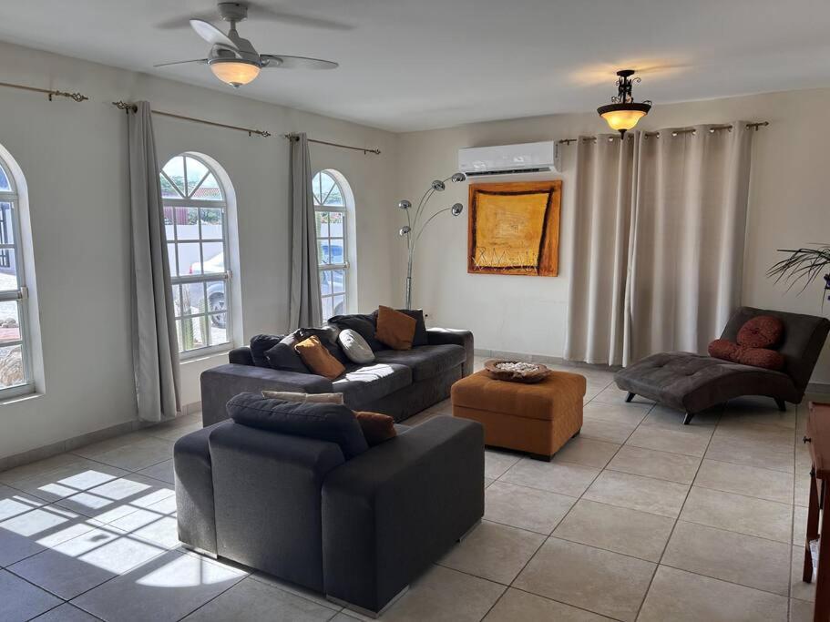 Jolie Villa Entire villa in Noord, Aruba