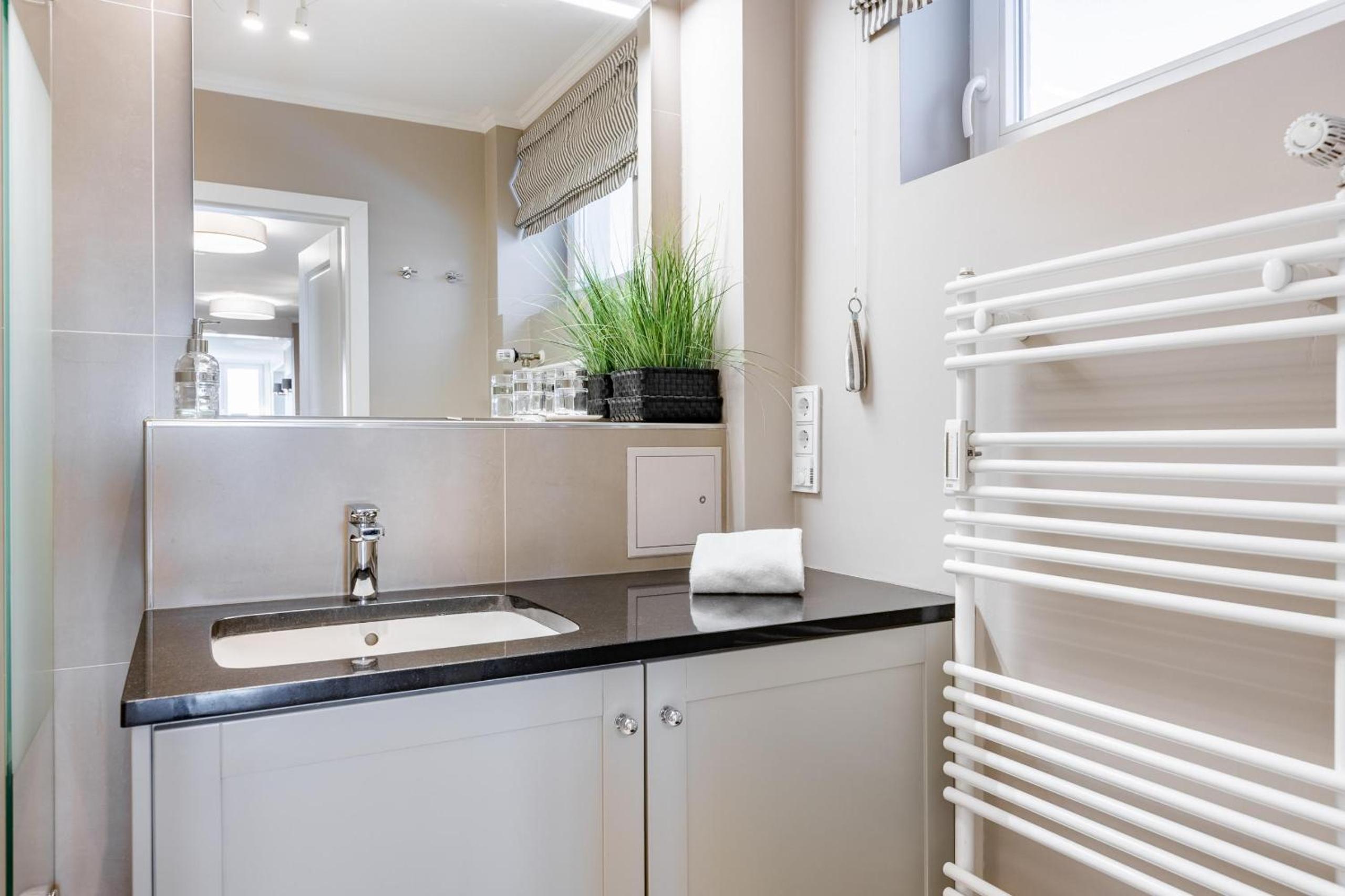 Ferienwohnung Kliffsand 17 urlauben unter Reet mit Meerblick in Kampen, Sylt