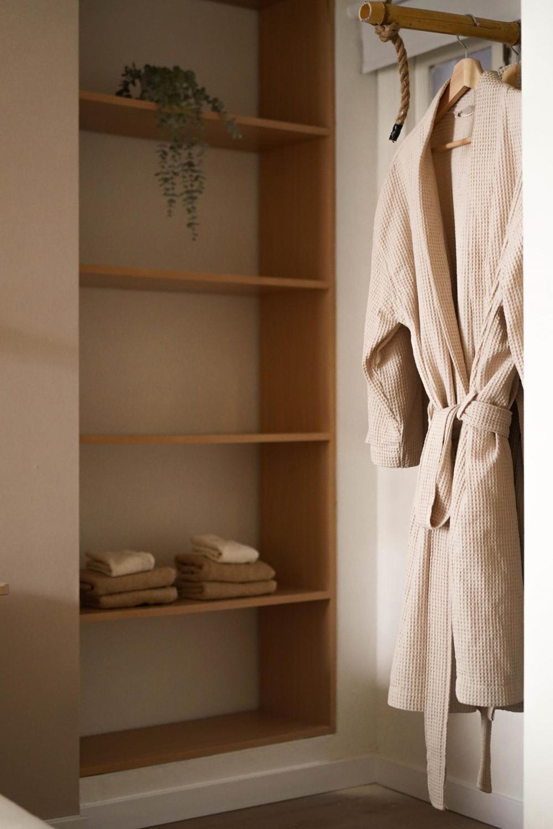 Modern city center apartment photo 5