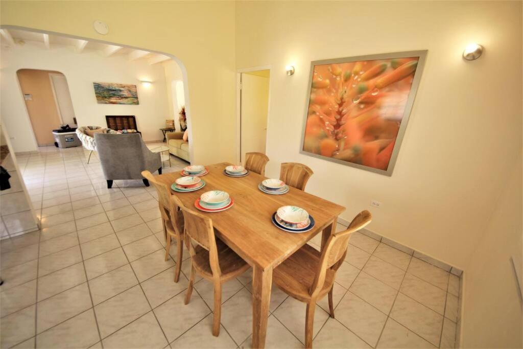 Palm Beach Cunucu villa