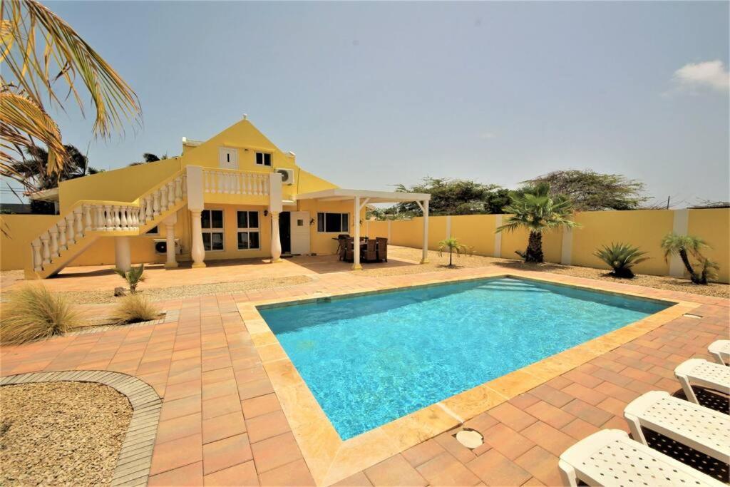 Palm Beach Cunucu villa