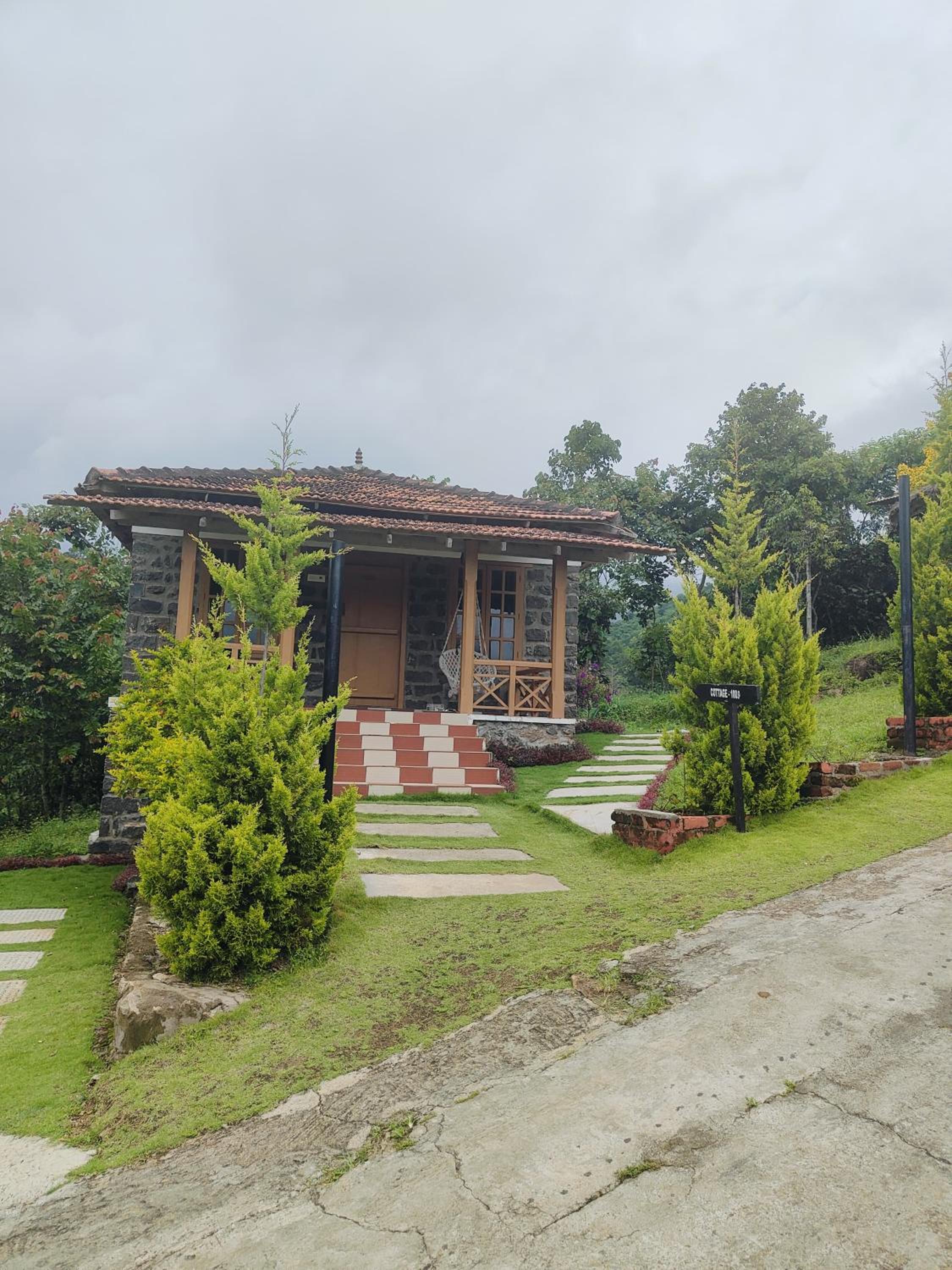 Zacs Valley Resort & Wellness Retreat Kodaikanal