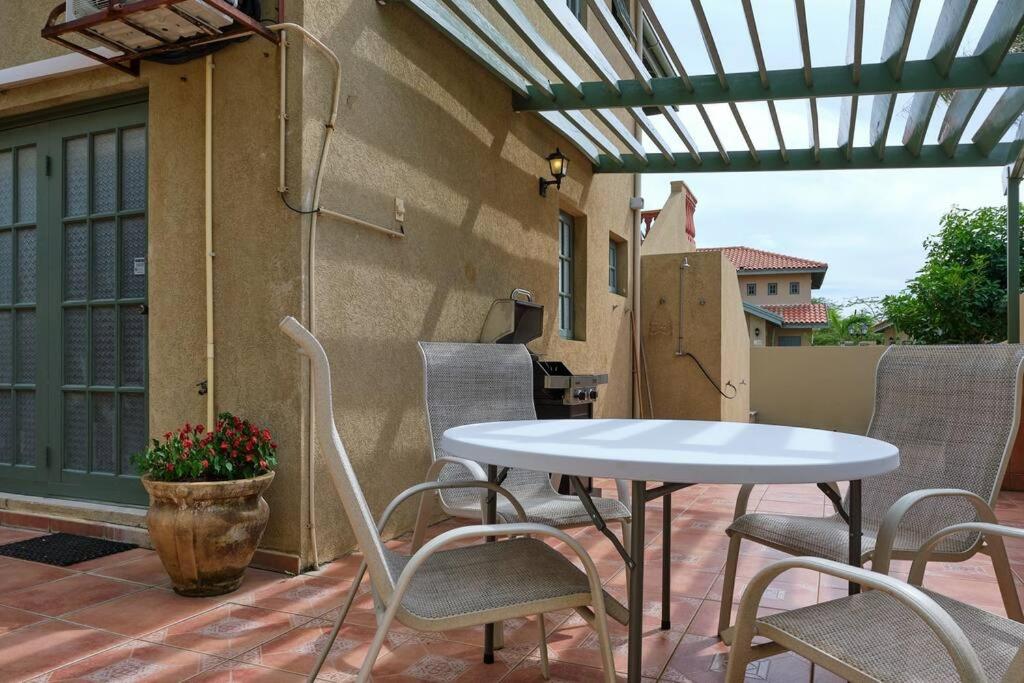 Palma Real 69 - Palm Beach 2 bedrooms Condo
