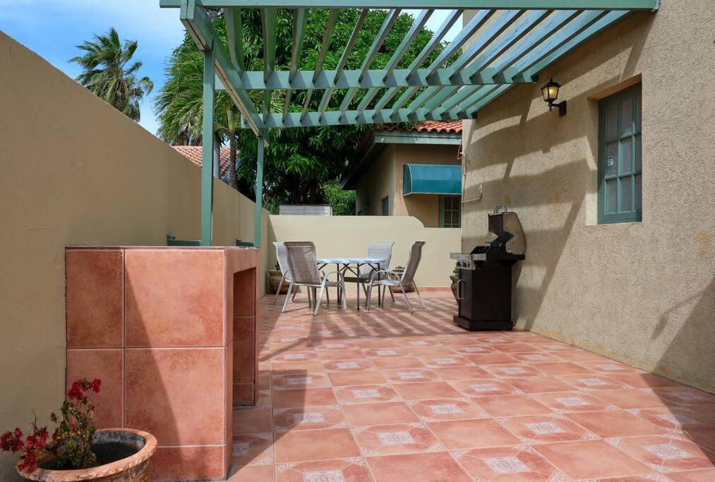 Palma Real 69 - Palm Beach 2 bedrooms Condo