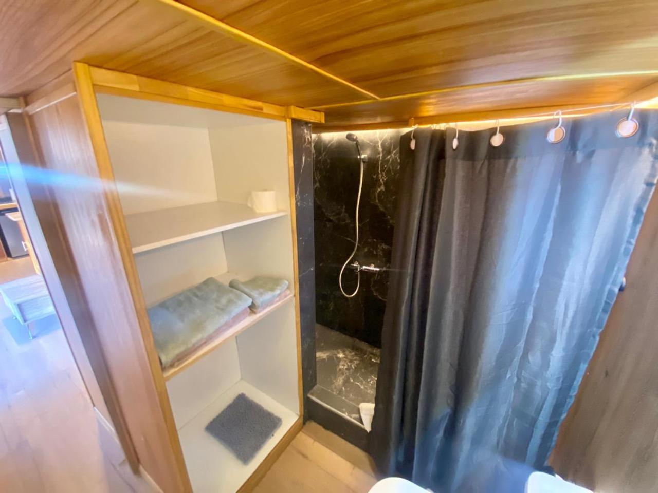 Stone Tiny Houses, relax en la tierra del Malbec