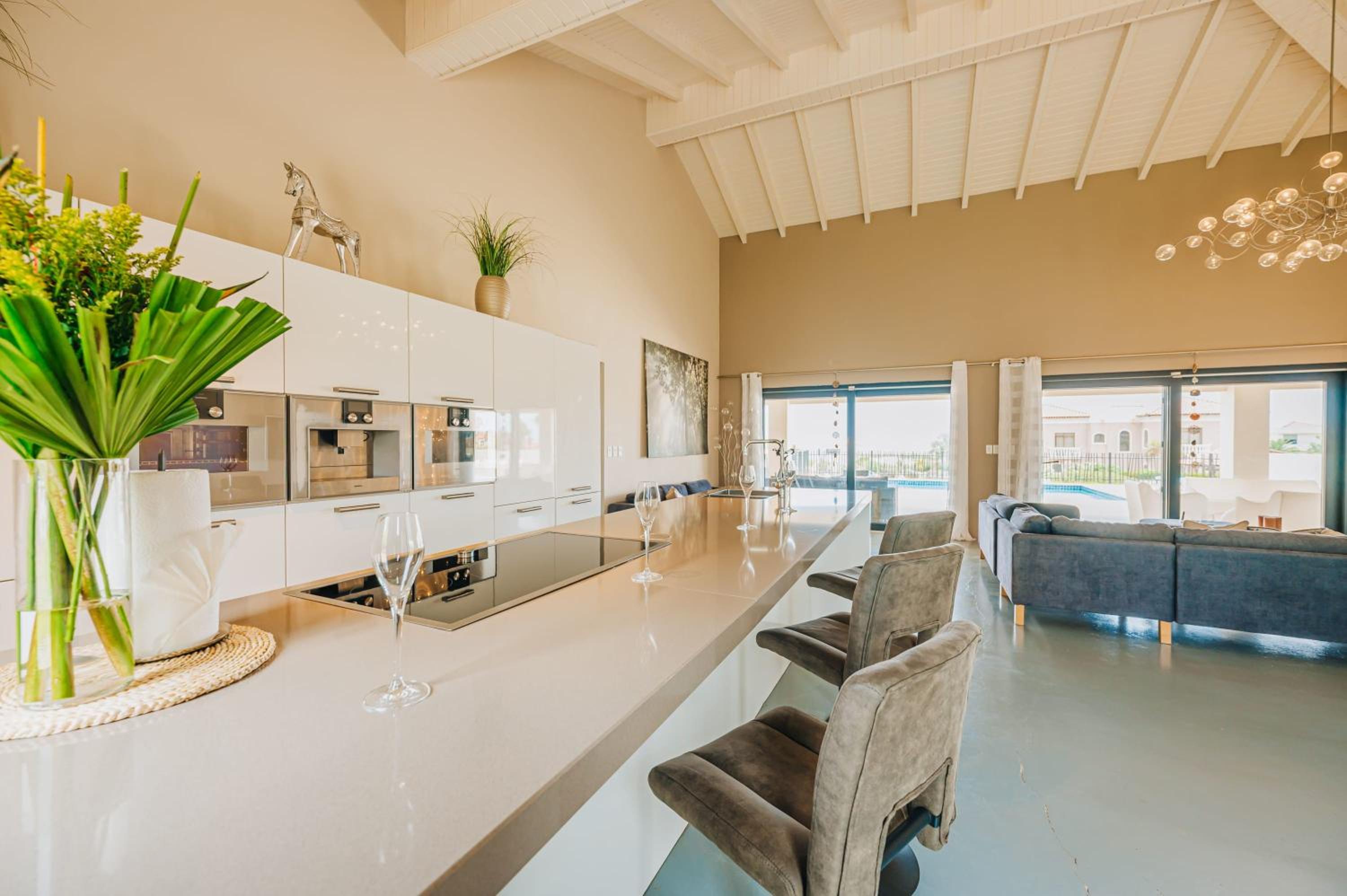 Sea Breeze Villa - Located within Tierra del Sol