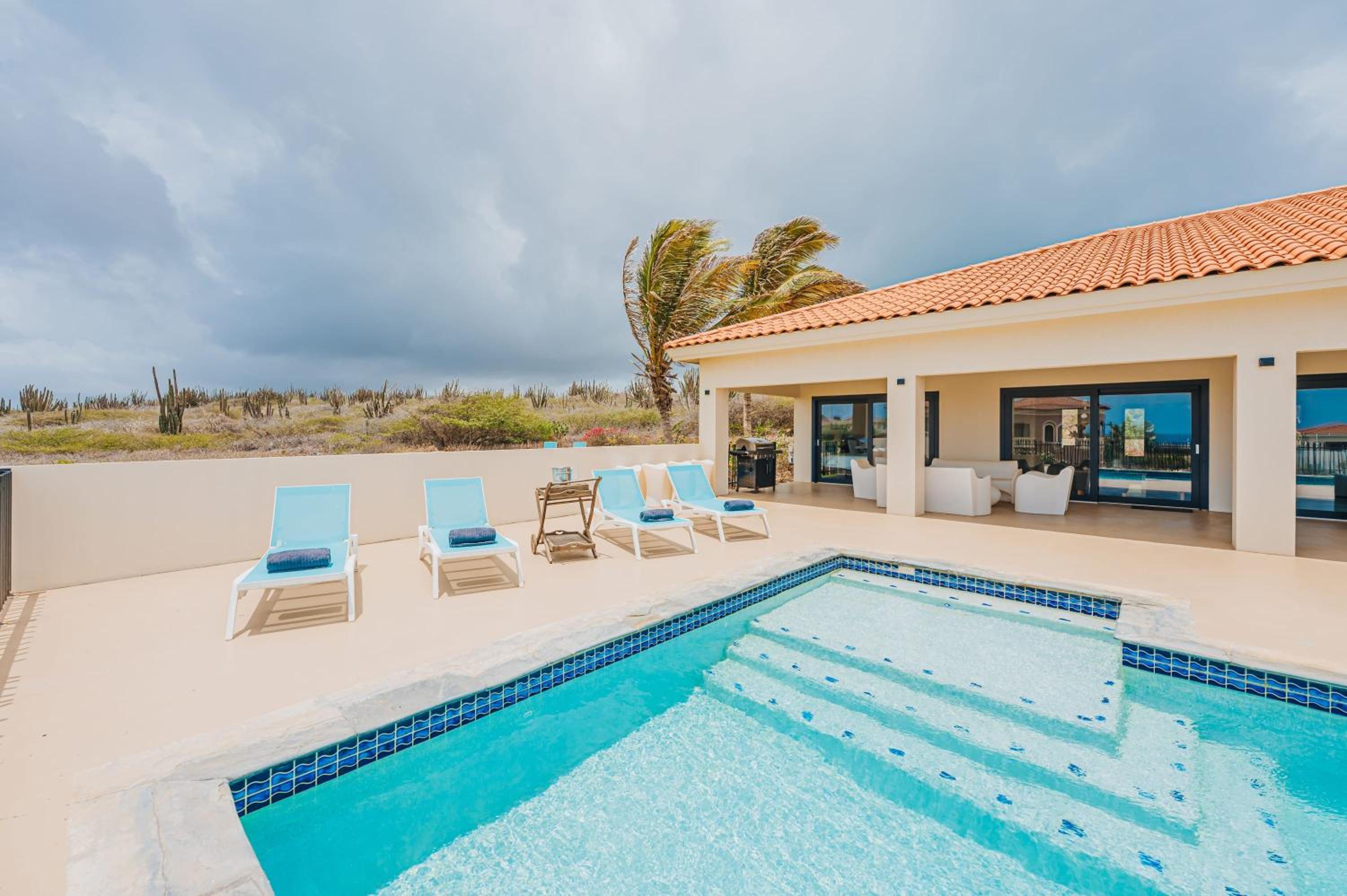Sea Breeze Villa - Located within Tierra del Sol