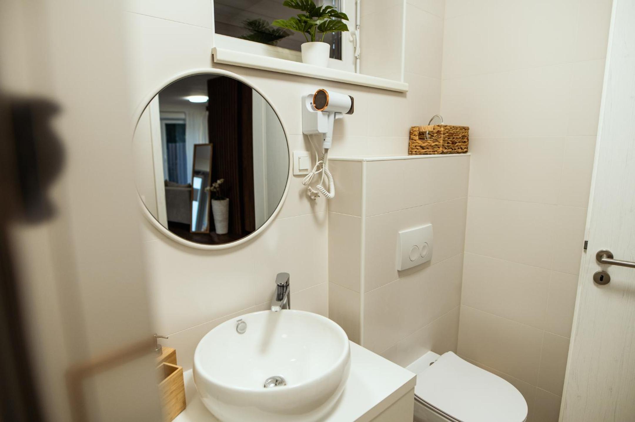 Anur Apartment