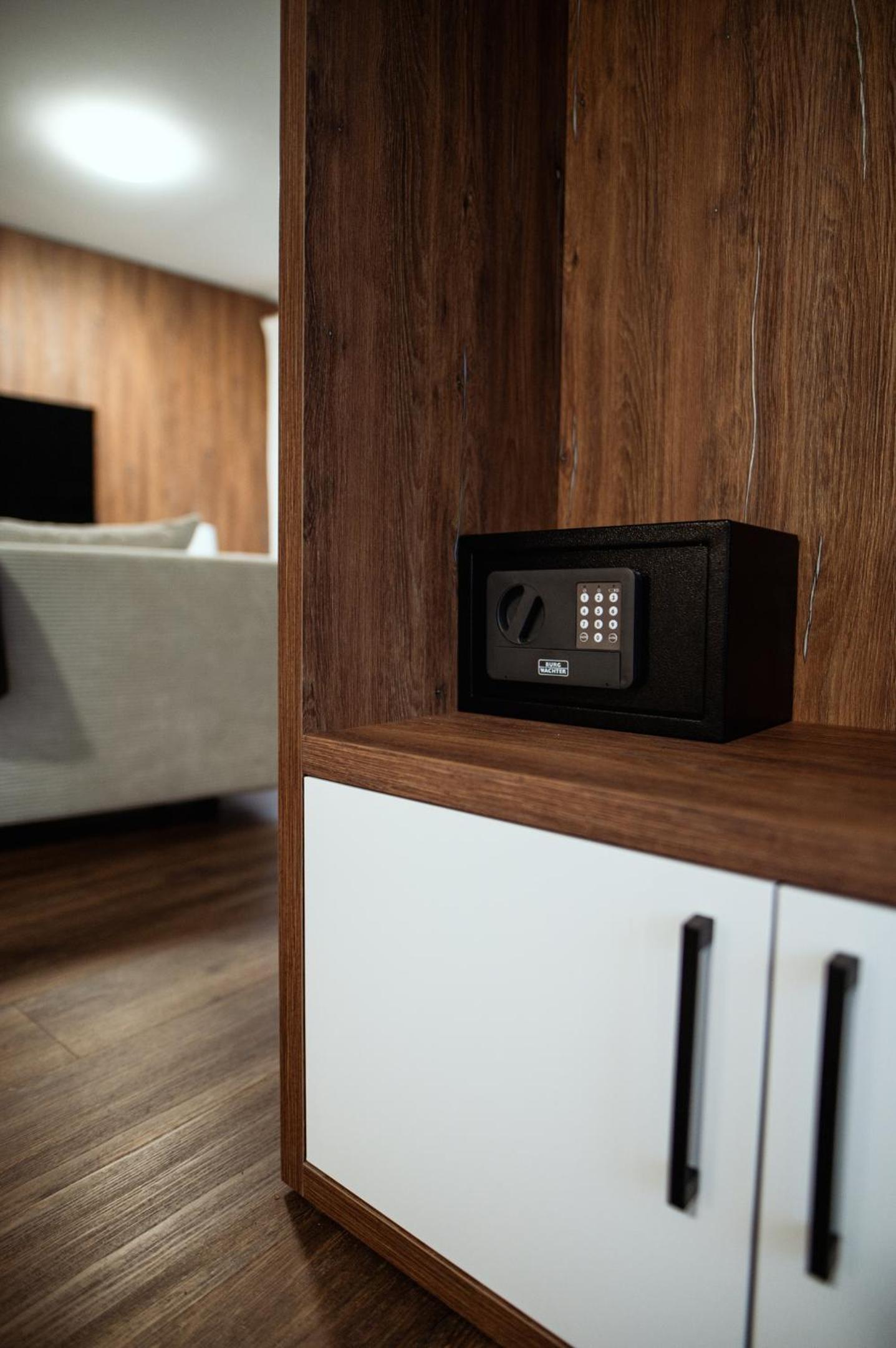 Anur Apartment