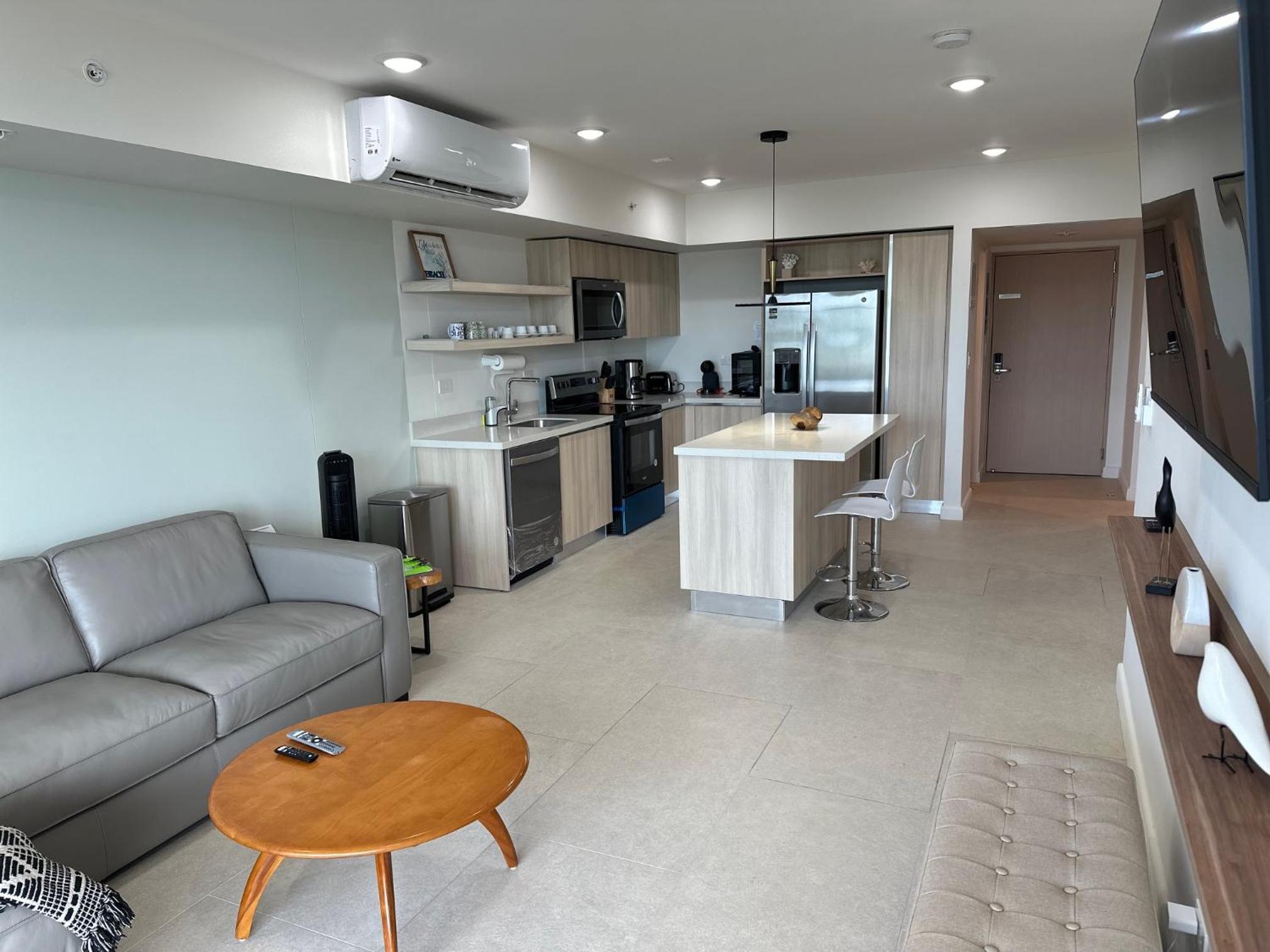 OCEAN FRONT 1 bed 