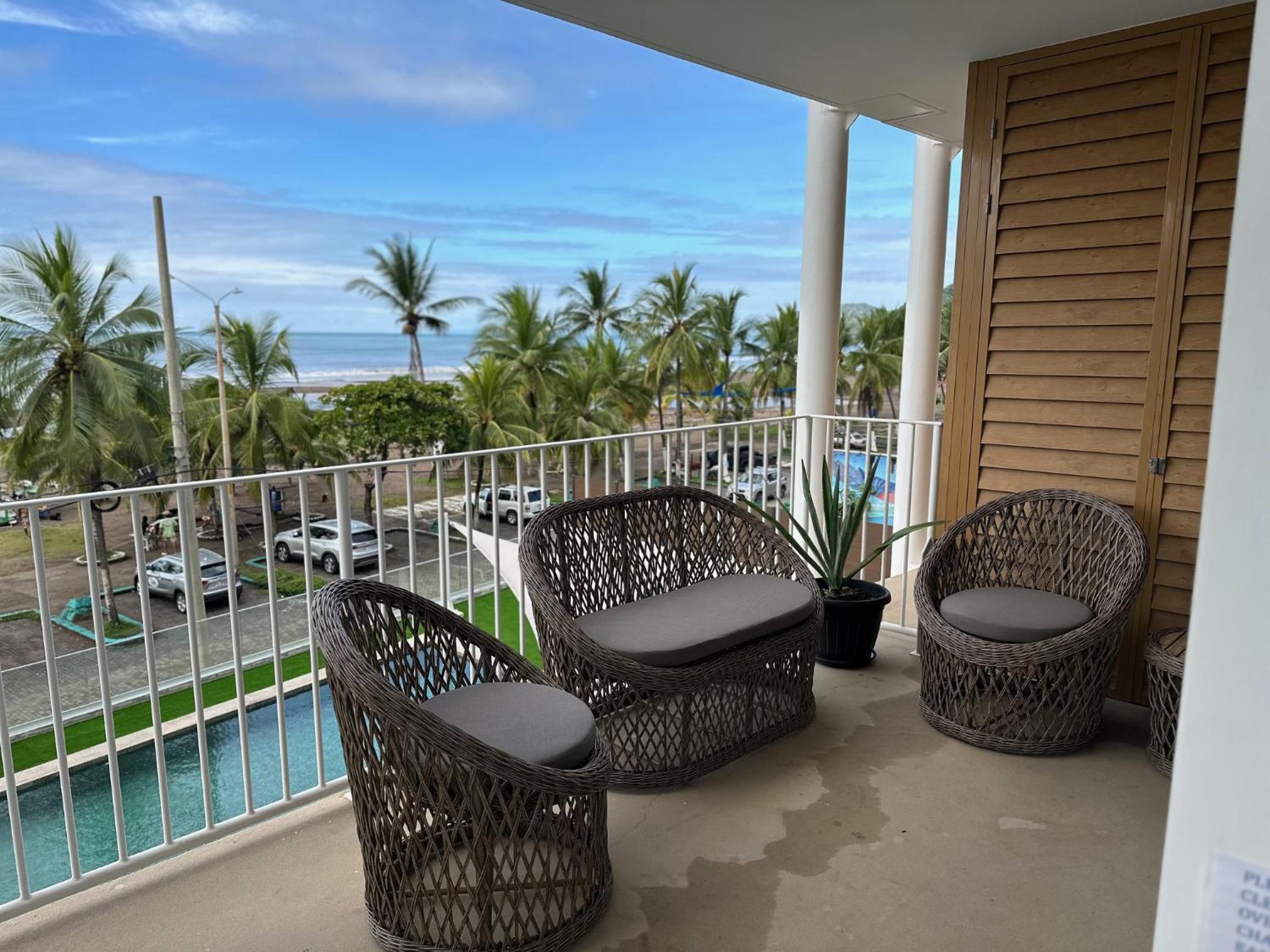 OCEAN FRONT 1 bed 