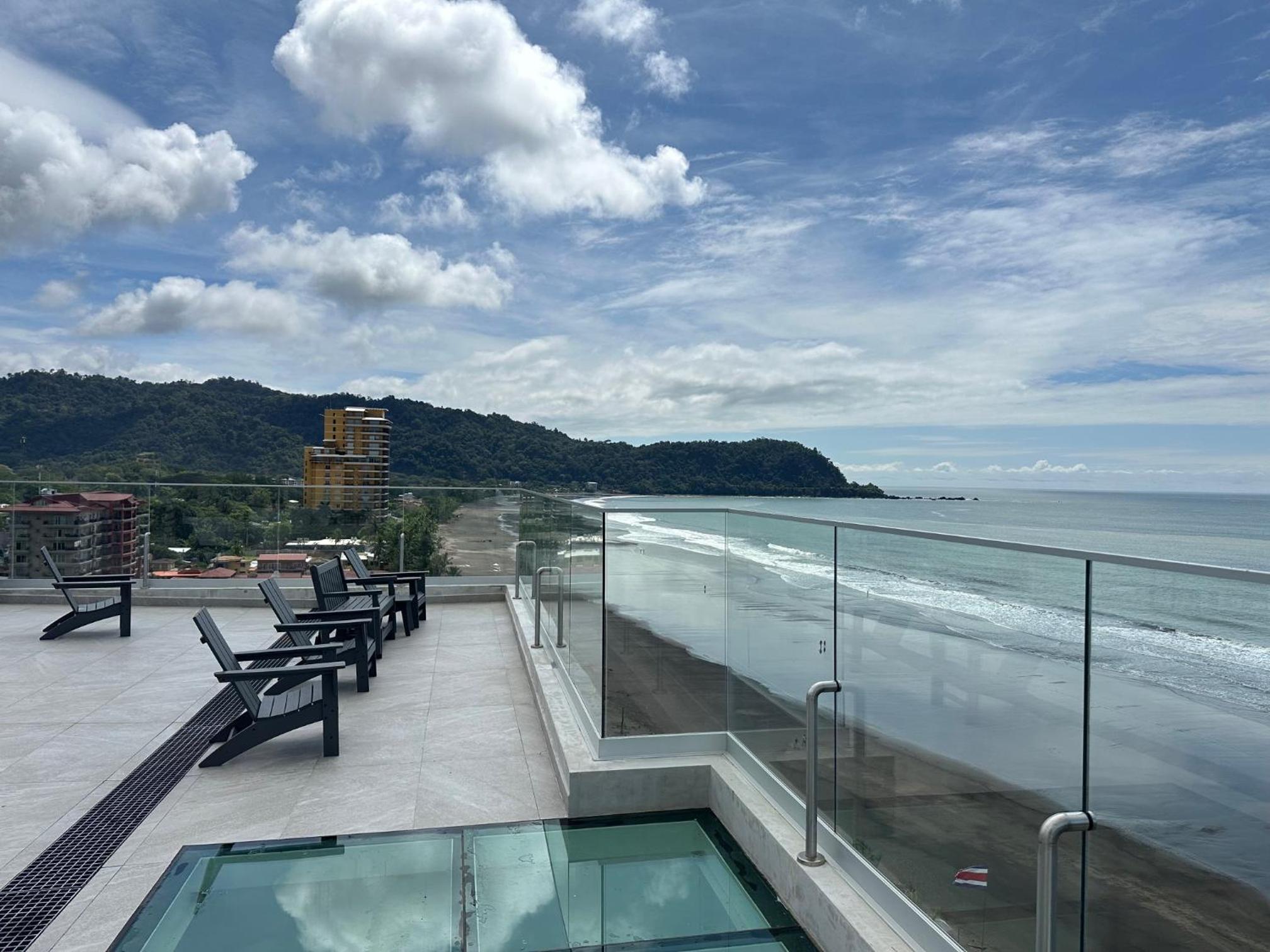 OCEAN FRONT 1 bed 