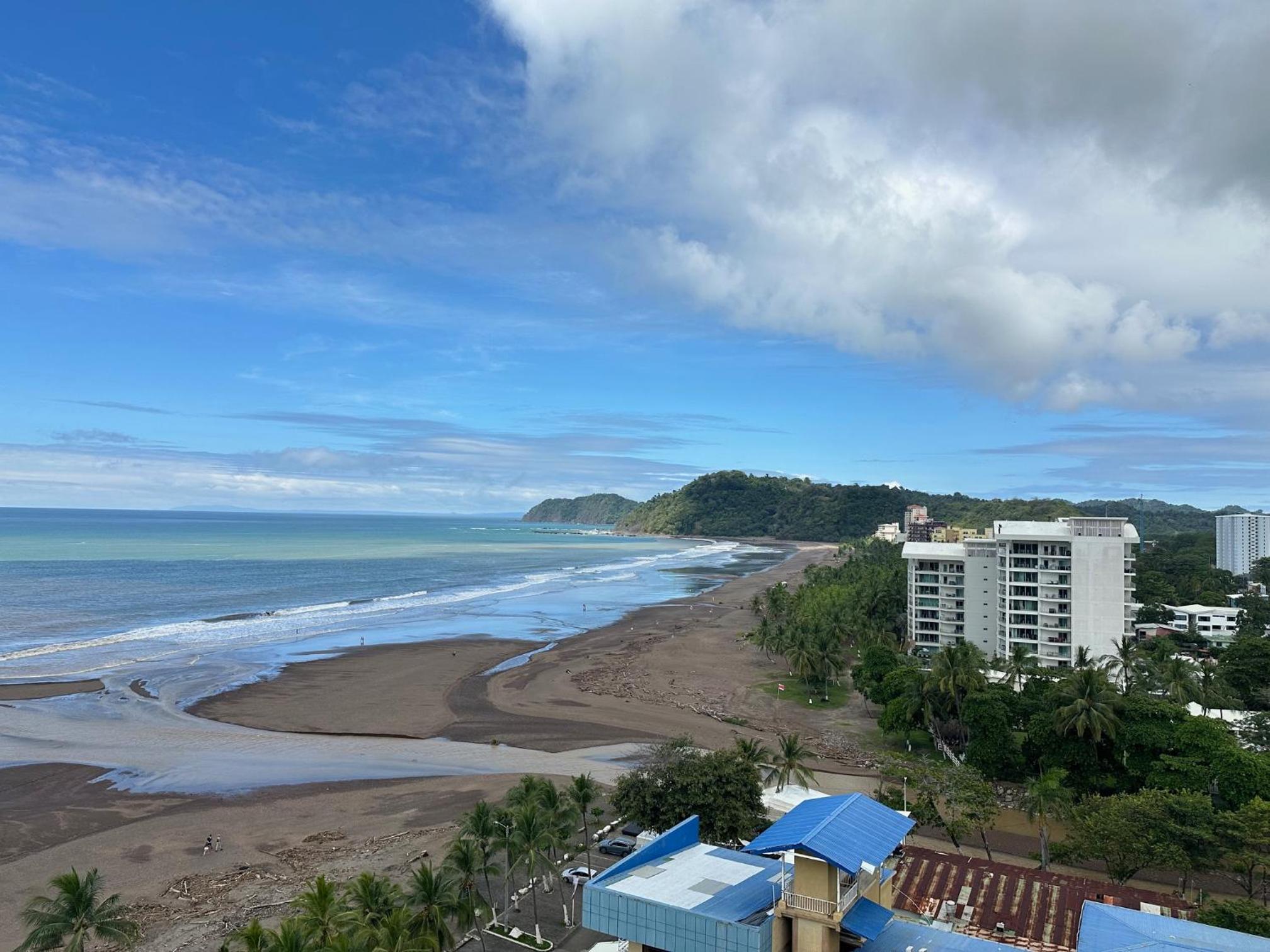 OCEAN FRONT 1 bed 