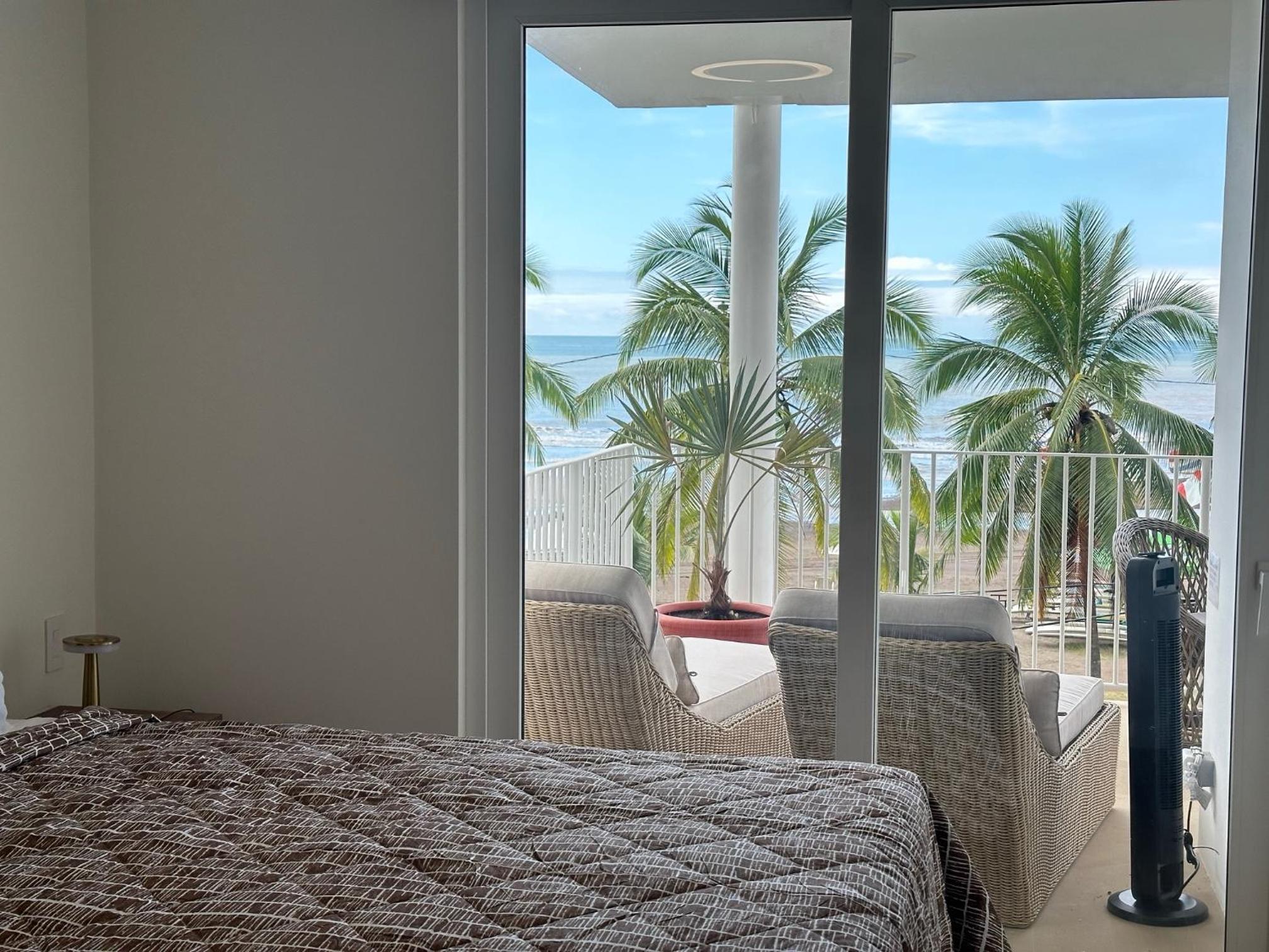 OCEAN FRONT 1 bed 
