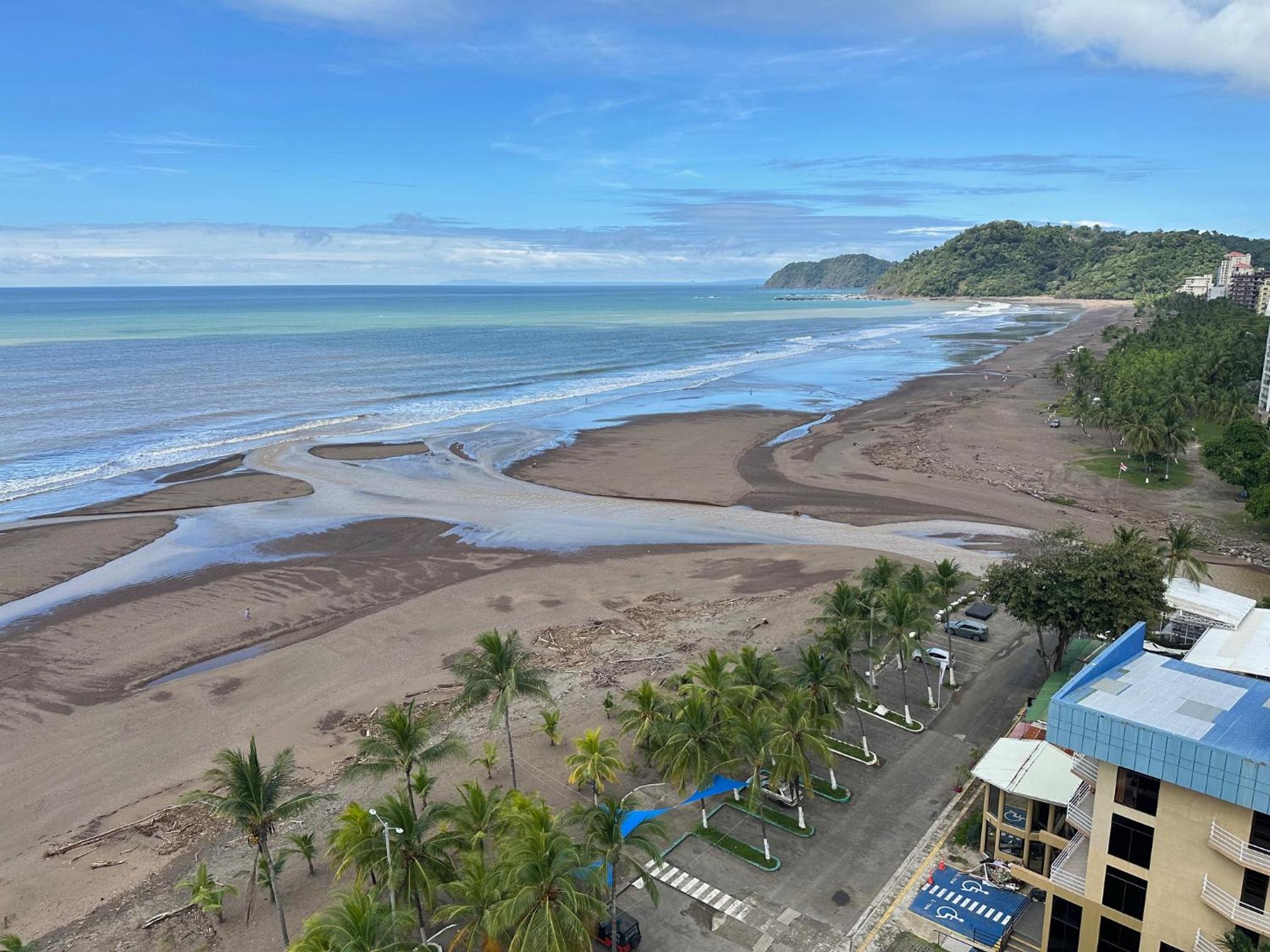 OCEAN FRONT 1 bed 