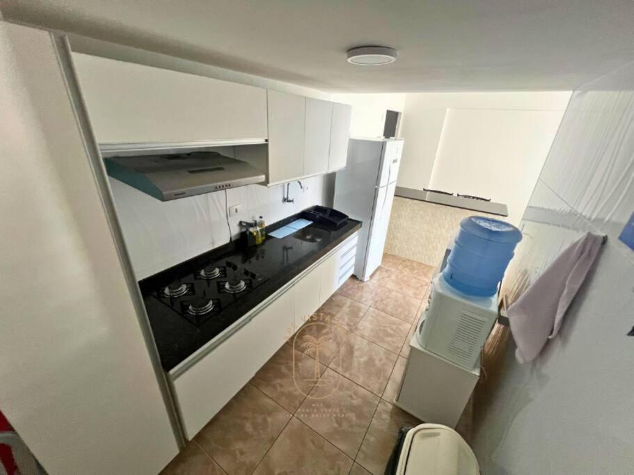 APE VISTA MAR MACEIO 1ª quadra da praia Ponta Verde, Varanda, Cama Queen, Sofá-Cama, Quarto e Sala com 60m2