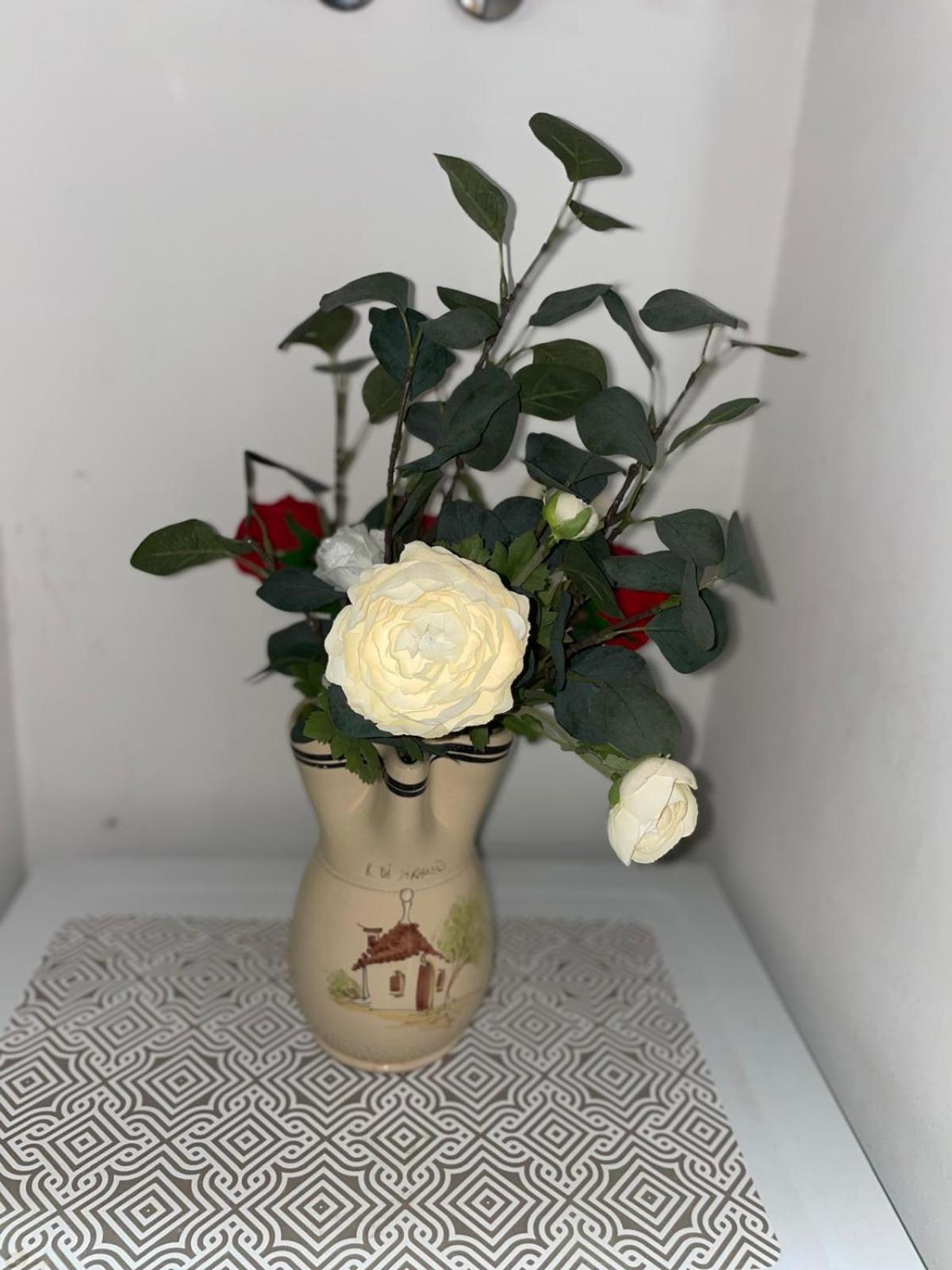 Katanè Room's