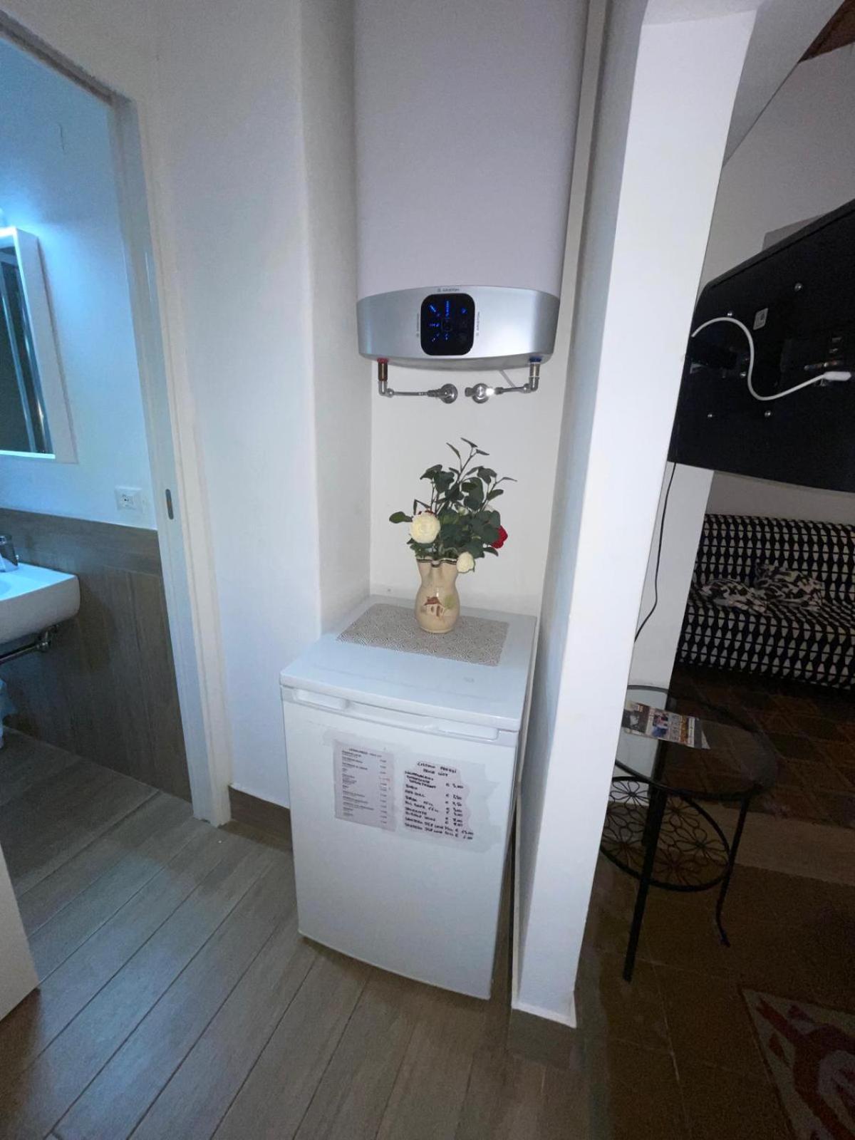 Katanè Room's