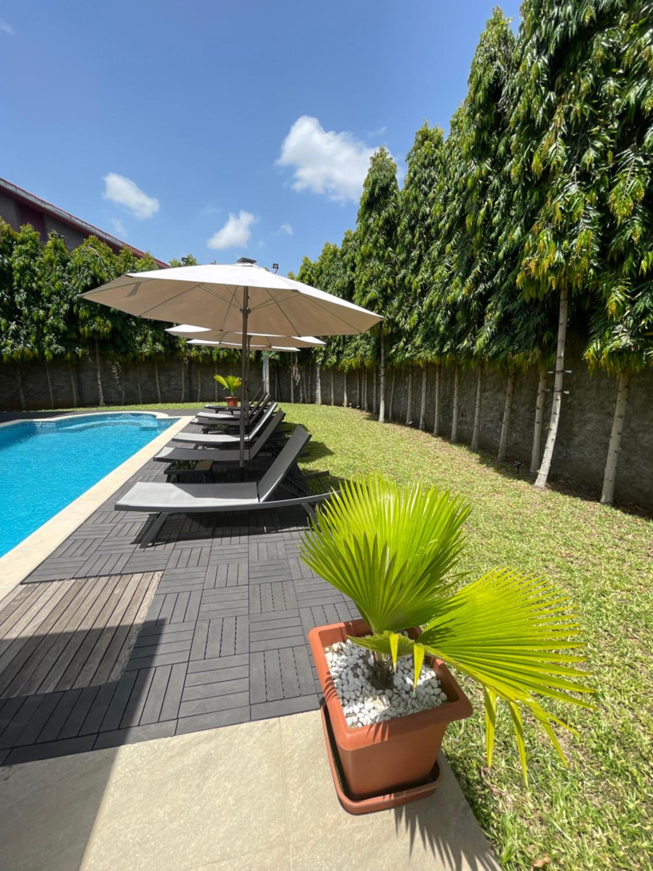 La Villa Tahiba - un écrin de verdure à Cocody