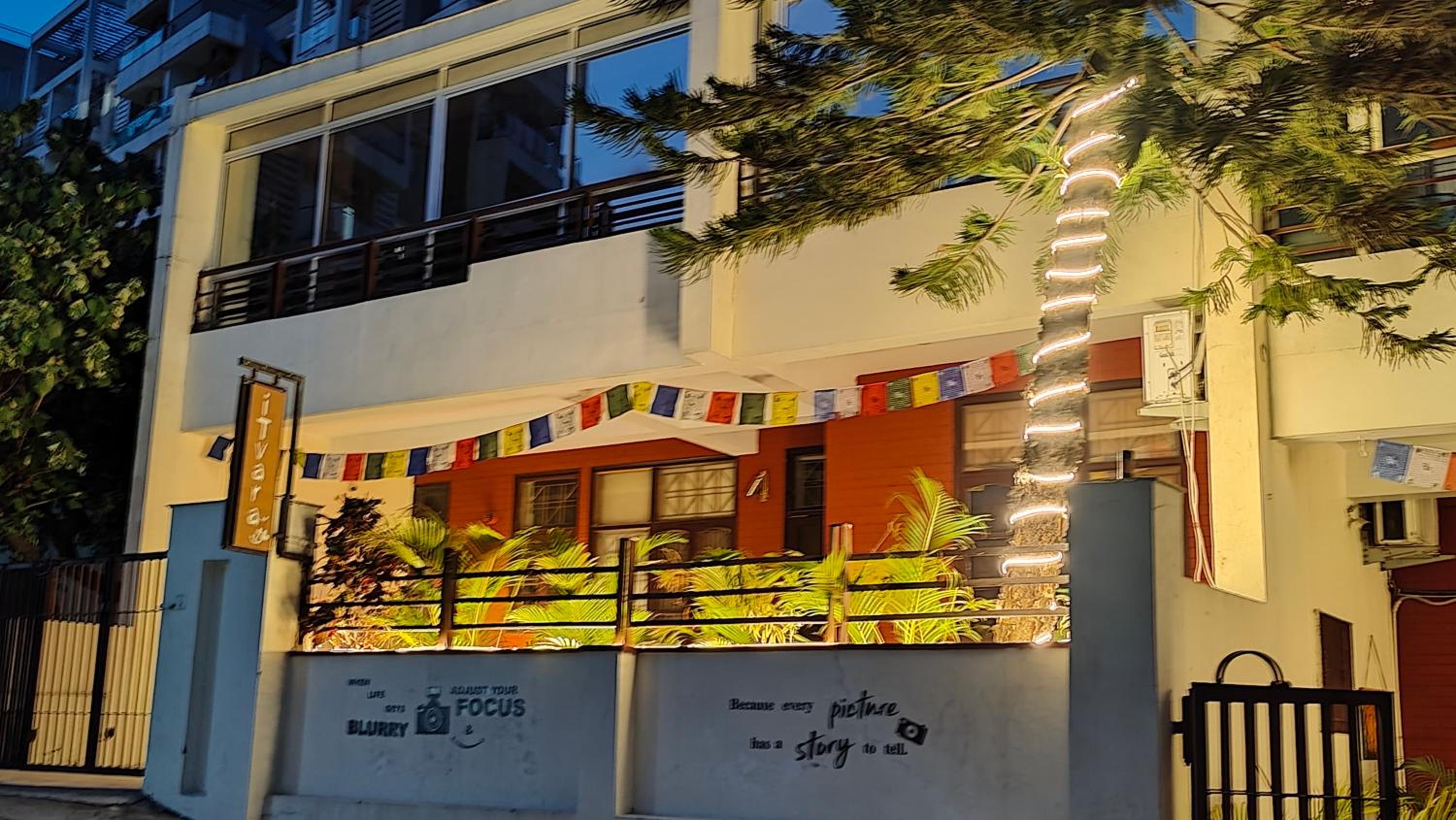 Elite Riverside Villa Near Ganges