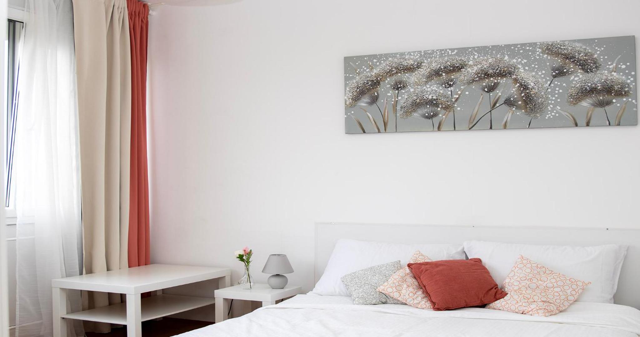 White Door Zagreb self check-in apartment with free public parking