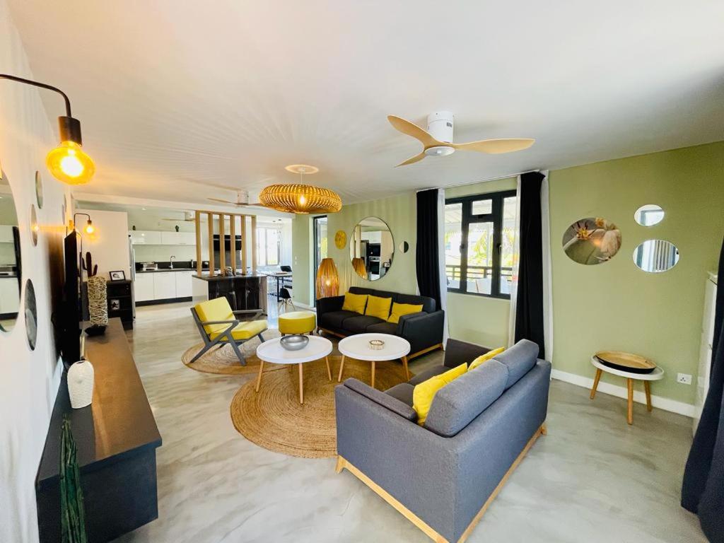 Spacious and Modern beach apartment photo 4
