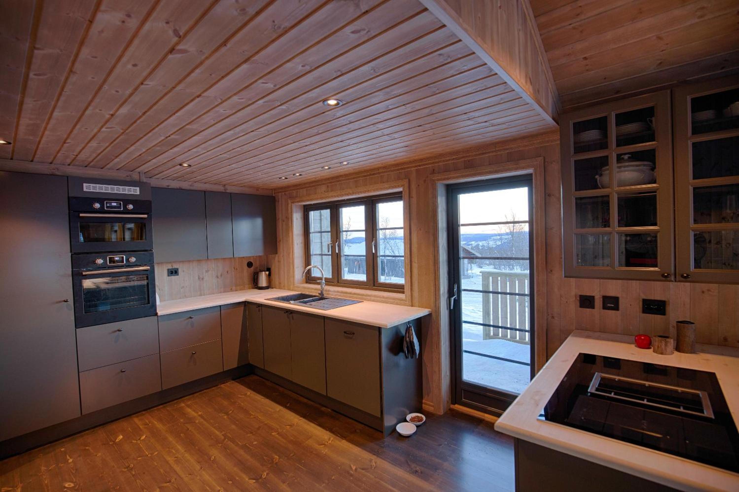 Modern comfort perfect for families and groups view 5