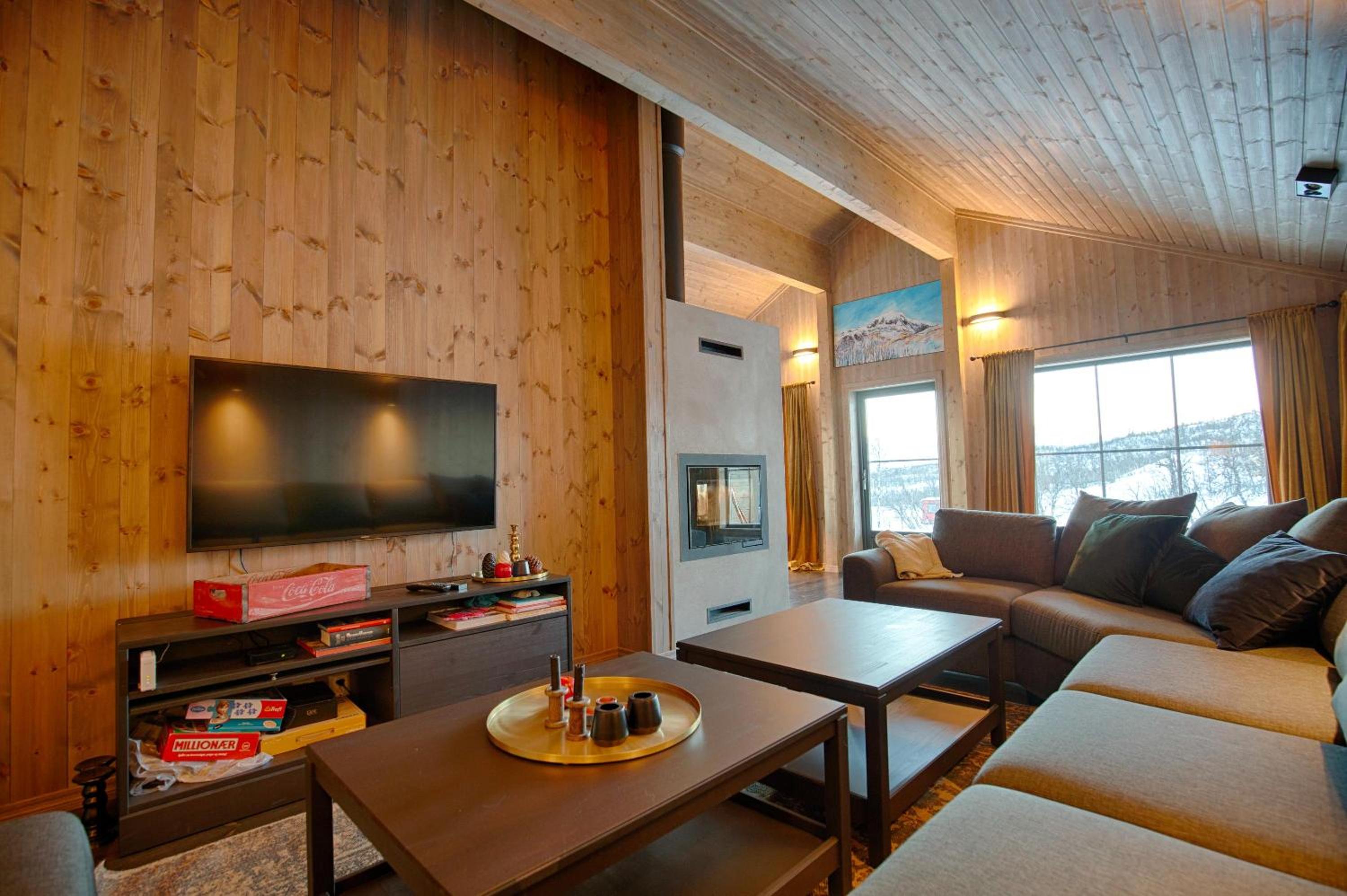 Modern comfort perfect for families and groups view 3