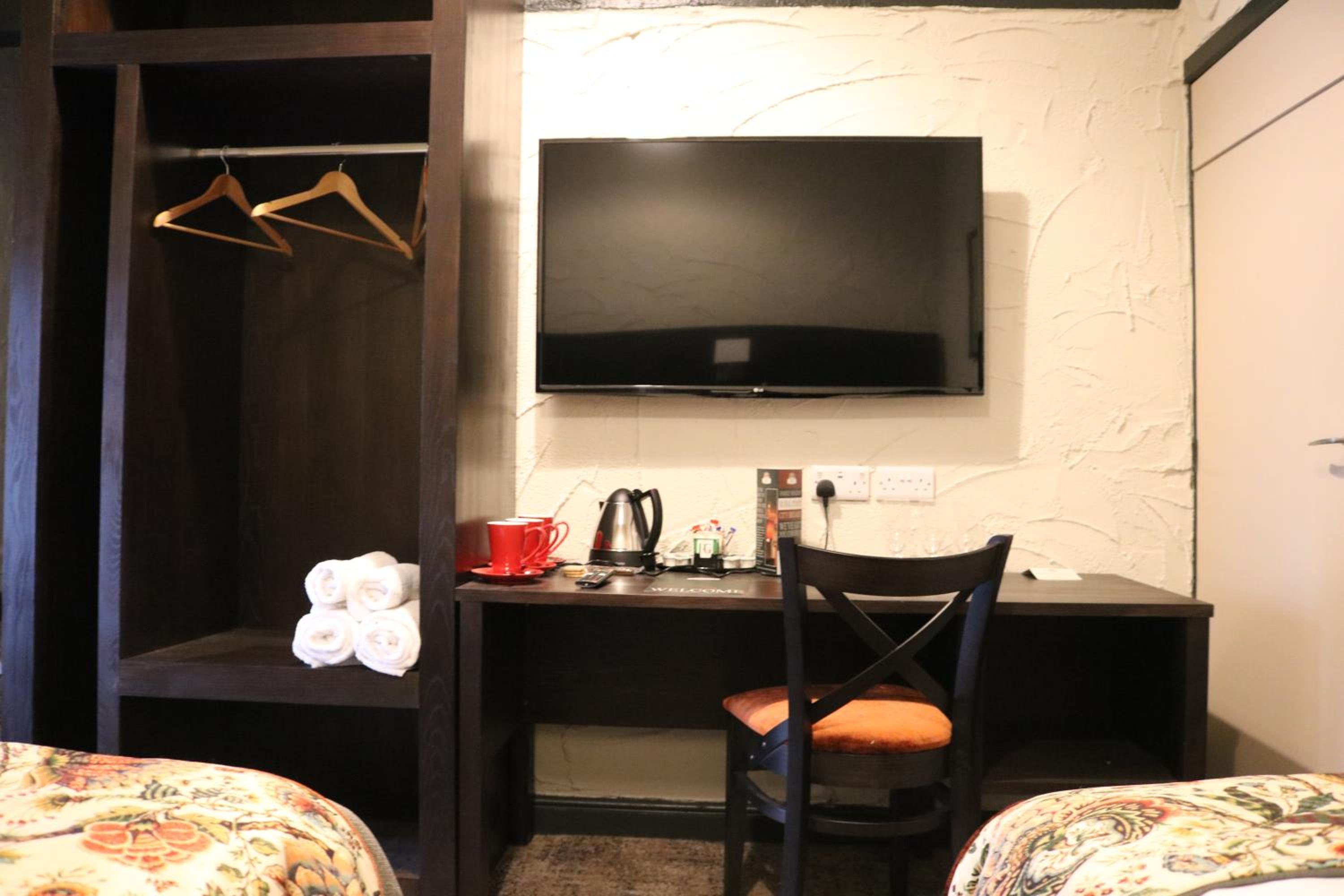 Bolton Vacations - Black Dog Inn - Property Image 44