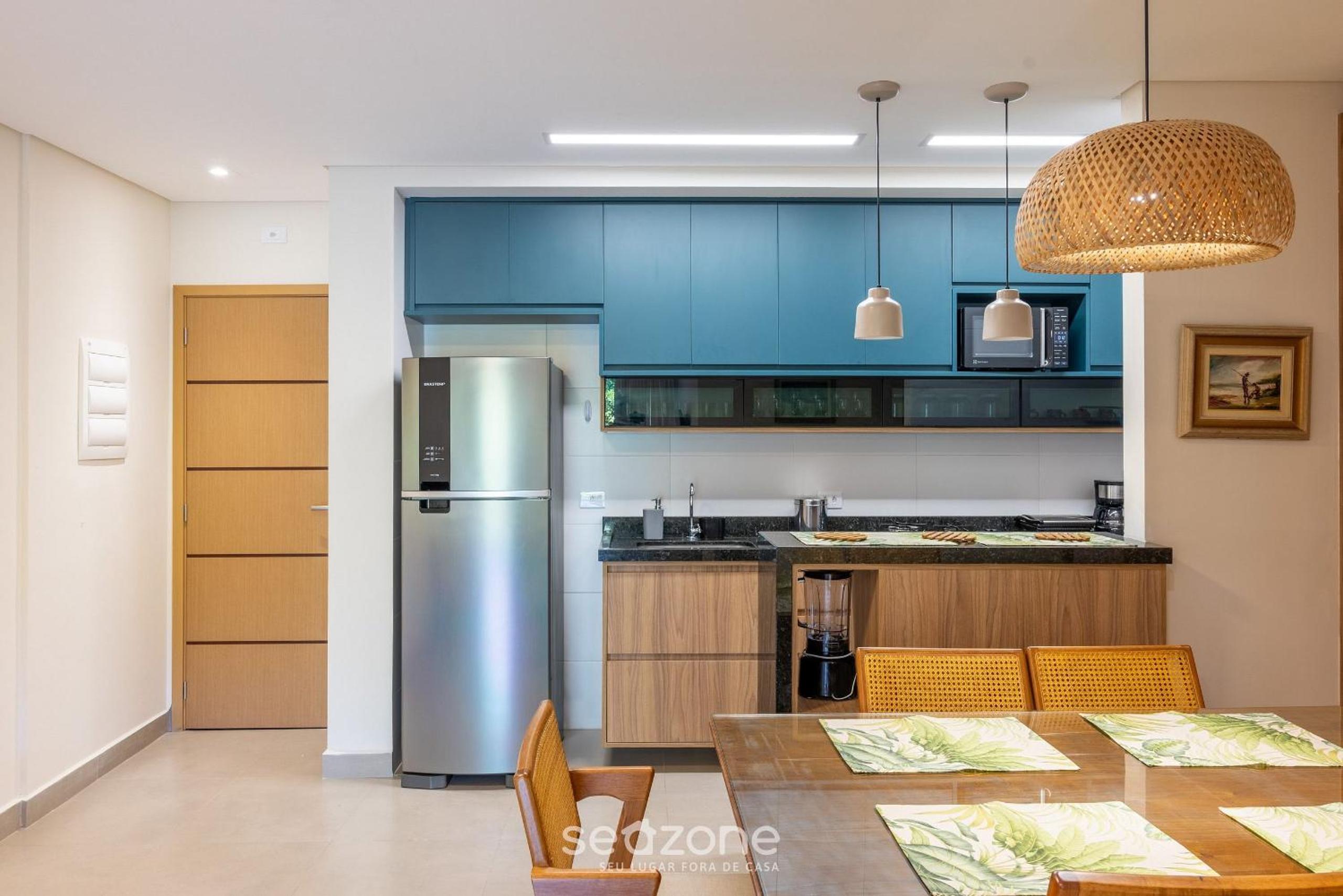 HRE - Apartments 290 m from Toninhas Beach