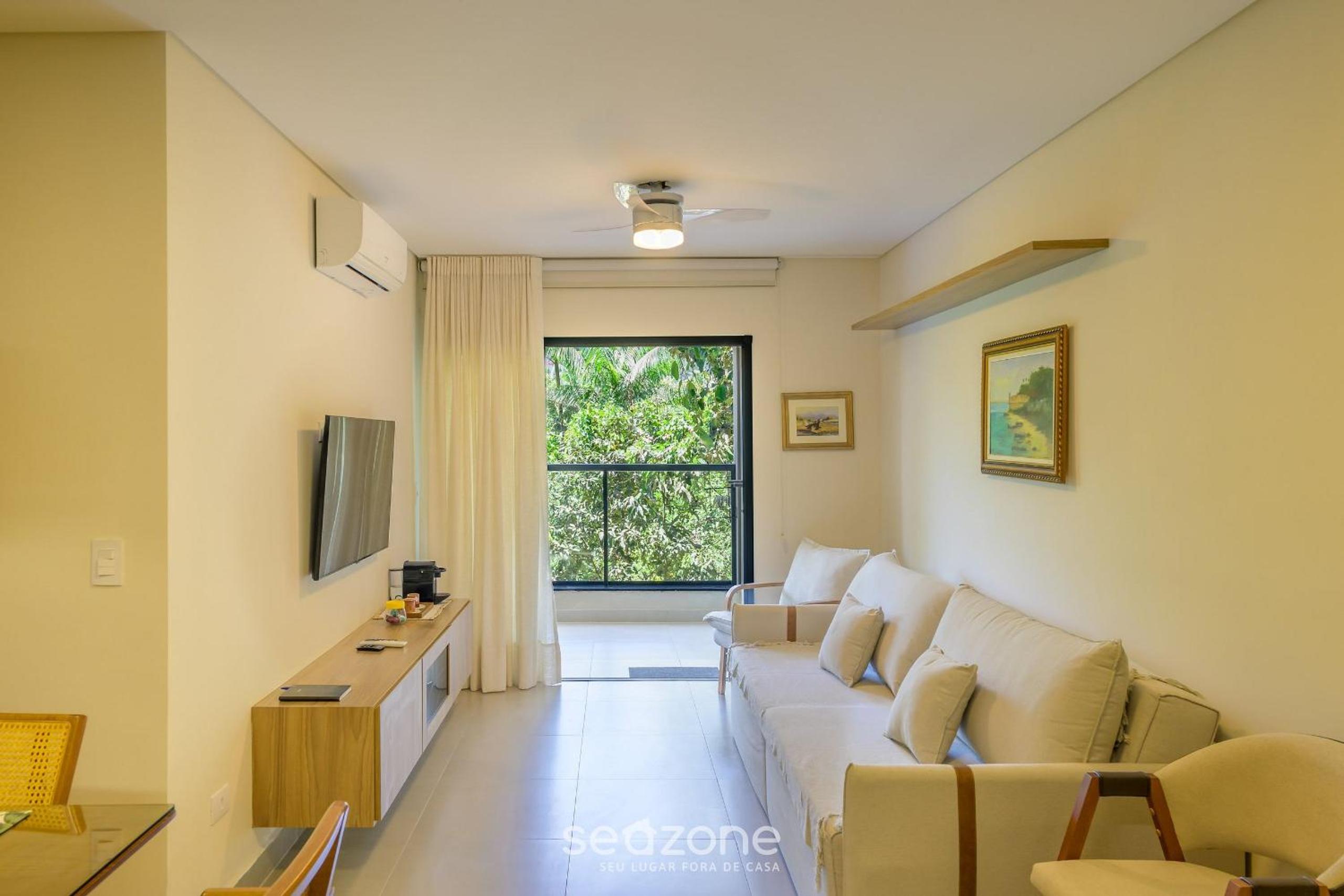 HRE - Apartments 290 m from Toninhas Beach