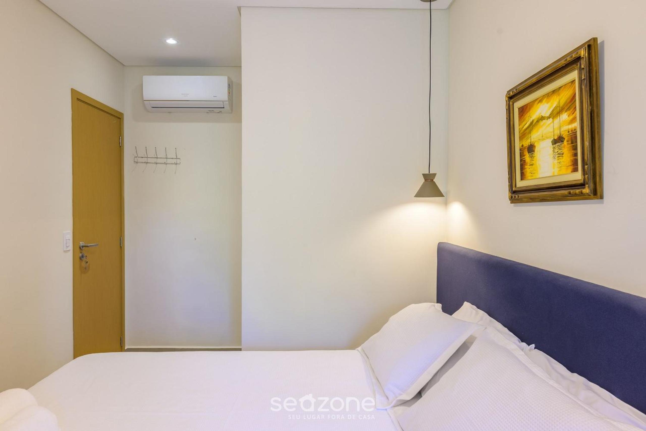 HRE - Apartments 290 m from Toninhas Beach