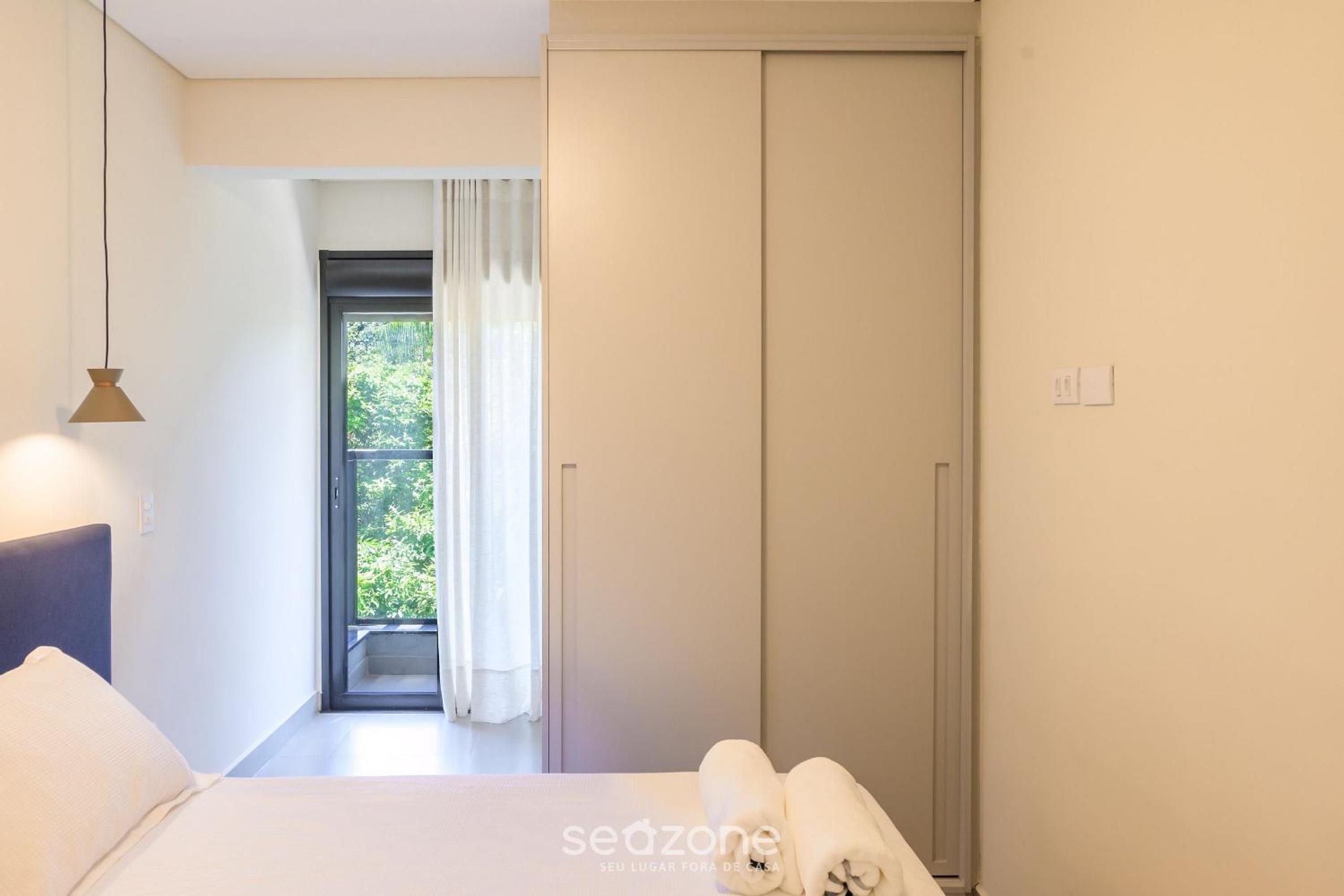 HRE - Apartments 290 m from Toninhas Beach