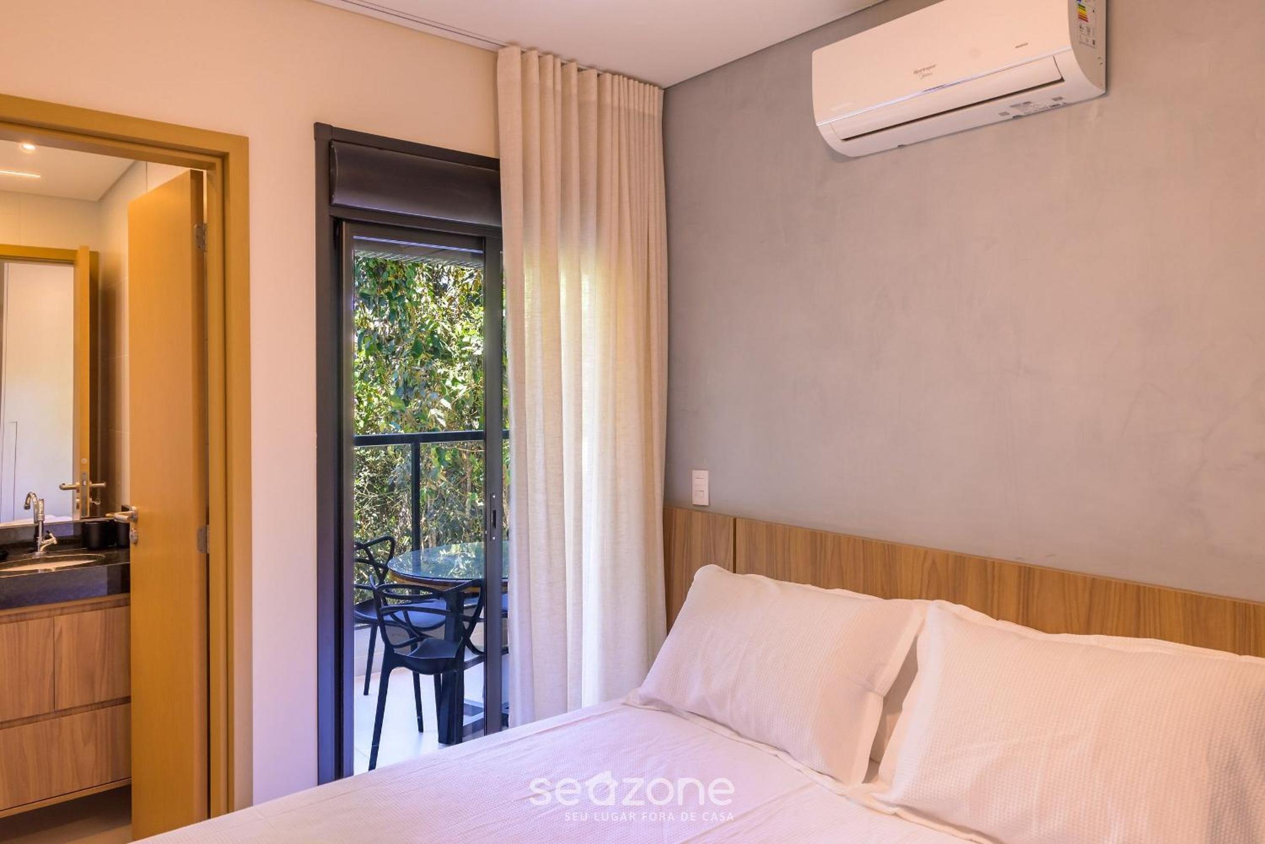 HRE - Apartments 290 m from Toninhas Beach