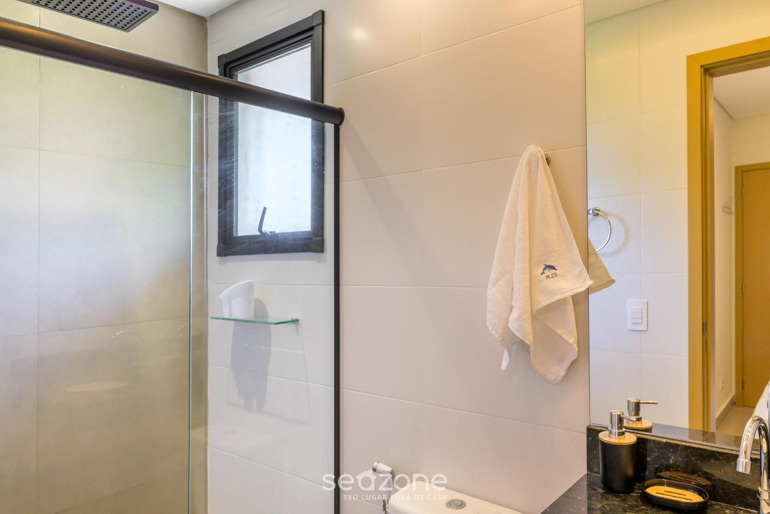 HRE - Apartments 290 m from Toninhas Beach