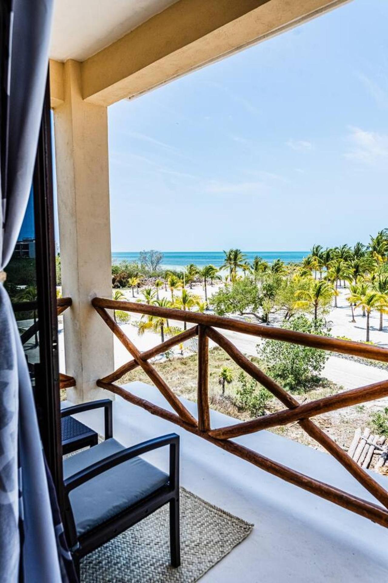 Island Escape for Groups Hosted by Atenea Holbox view 5