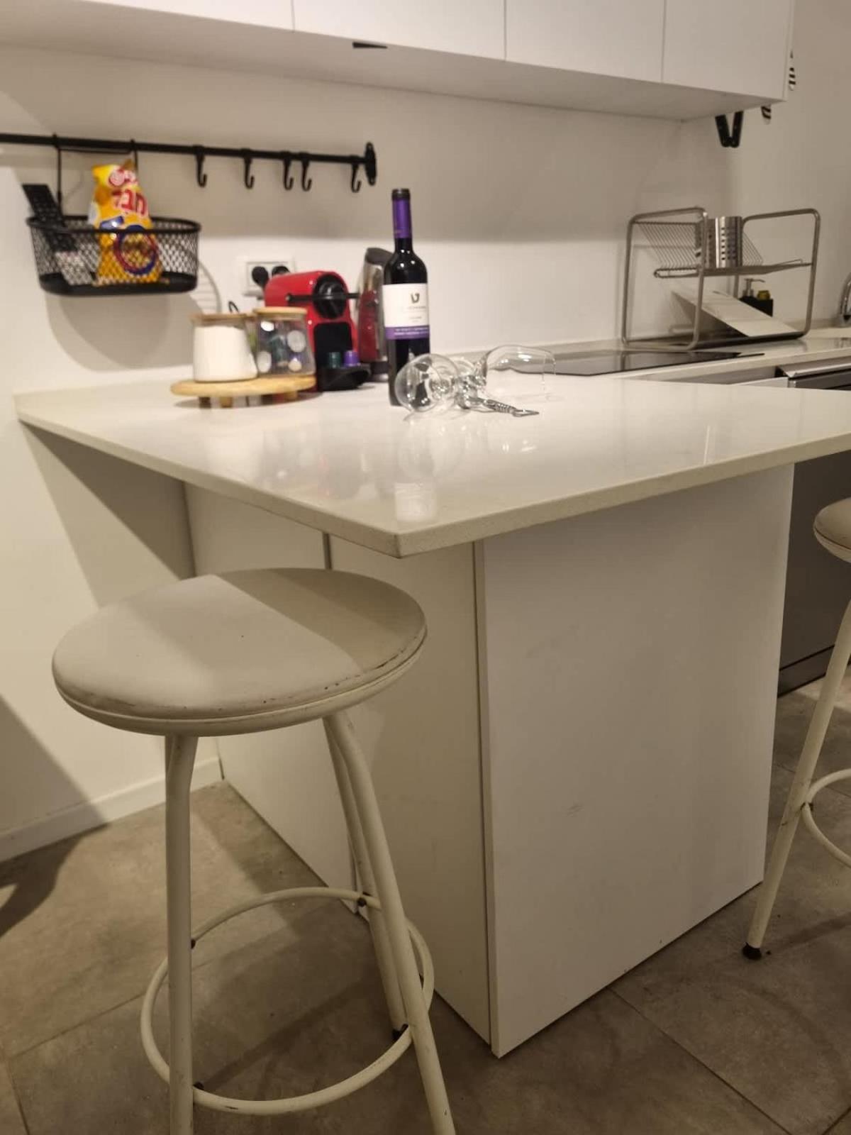 Prime location 3 Master Bedrooms at Dizingoff