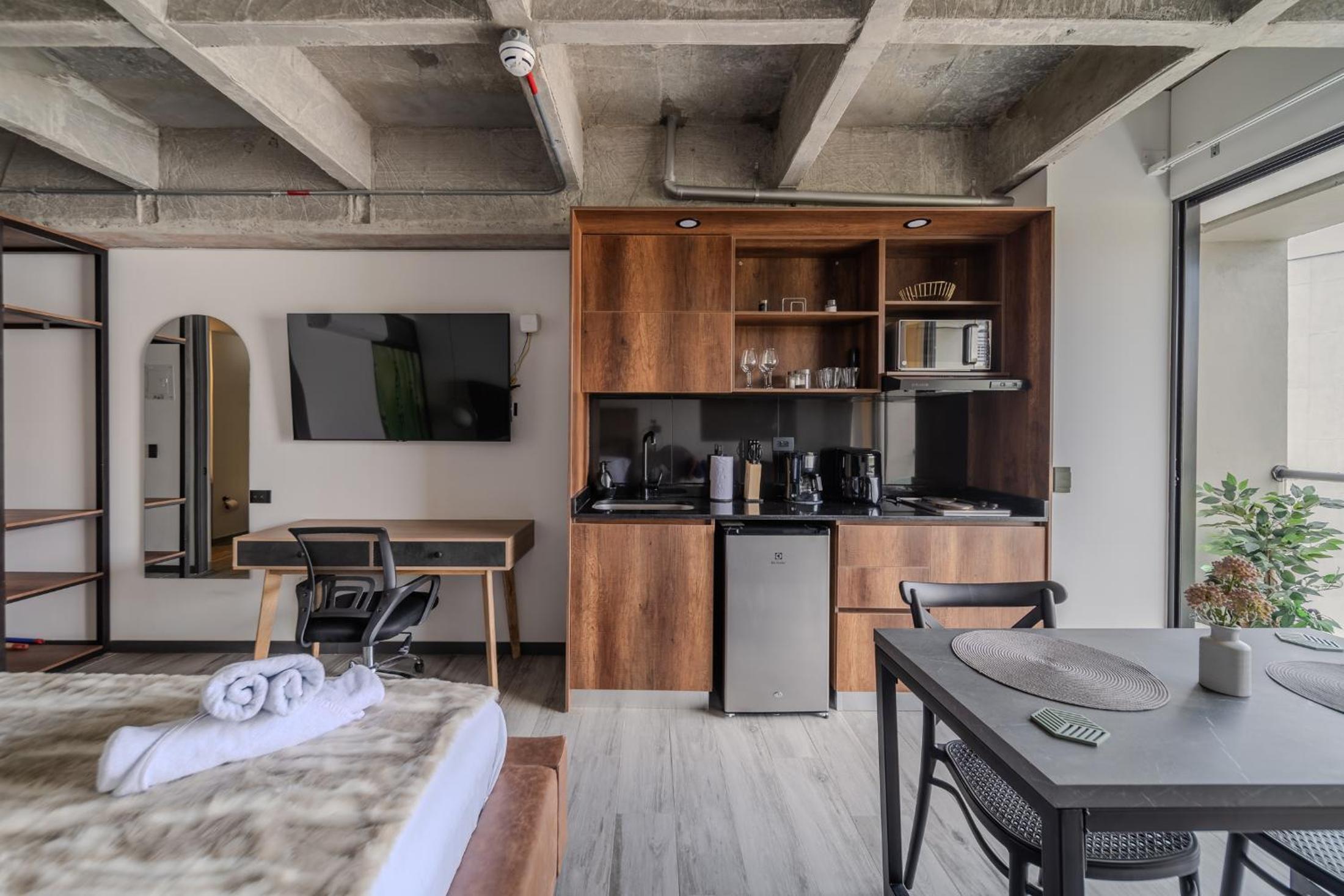 Epic Suites x Ahead