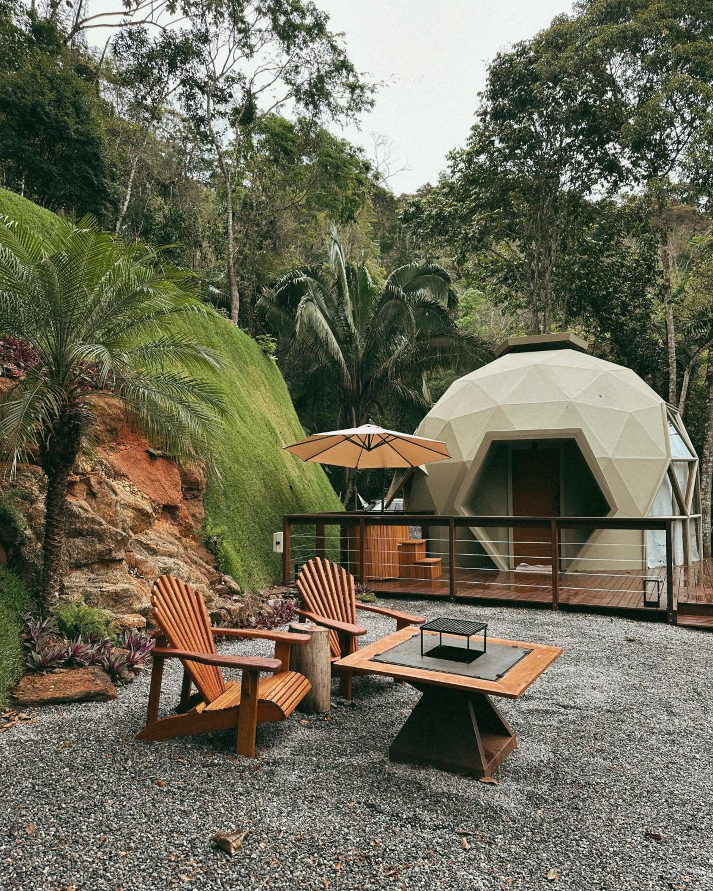 Mauka Cabanas