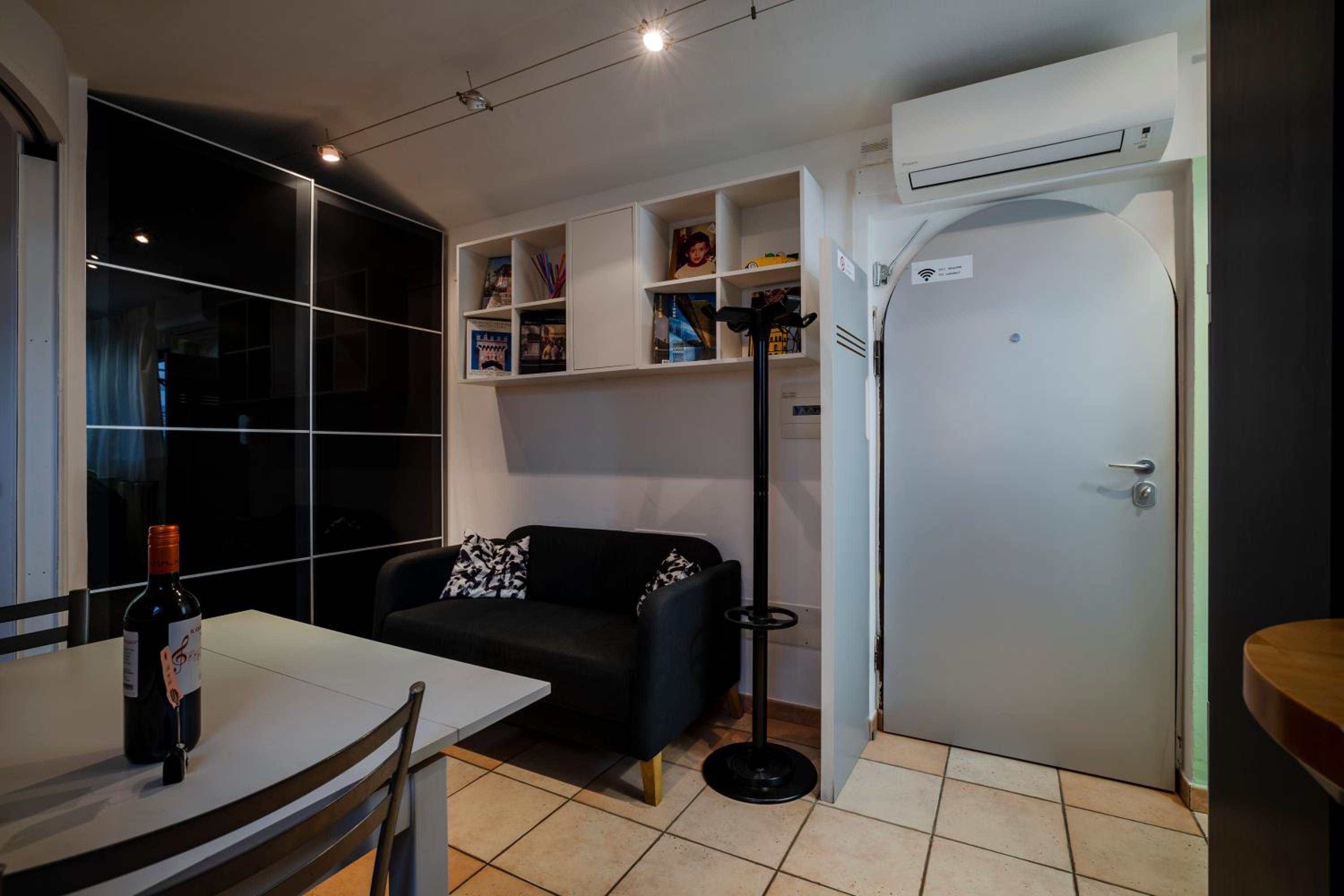 Above The Sky - Flying Apartment