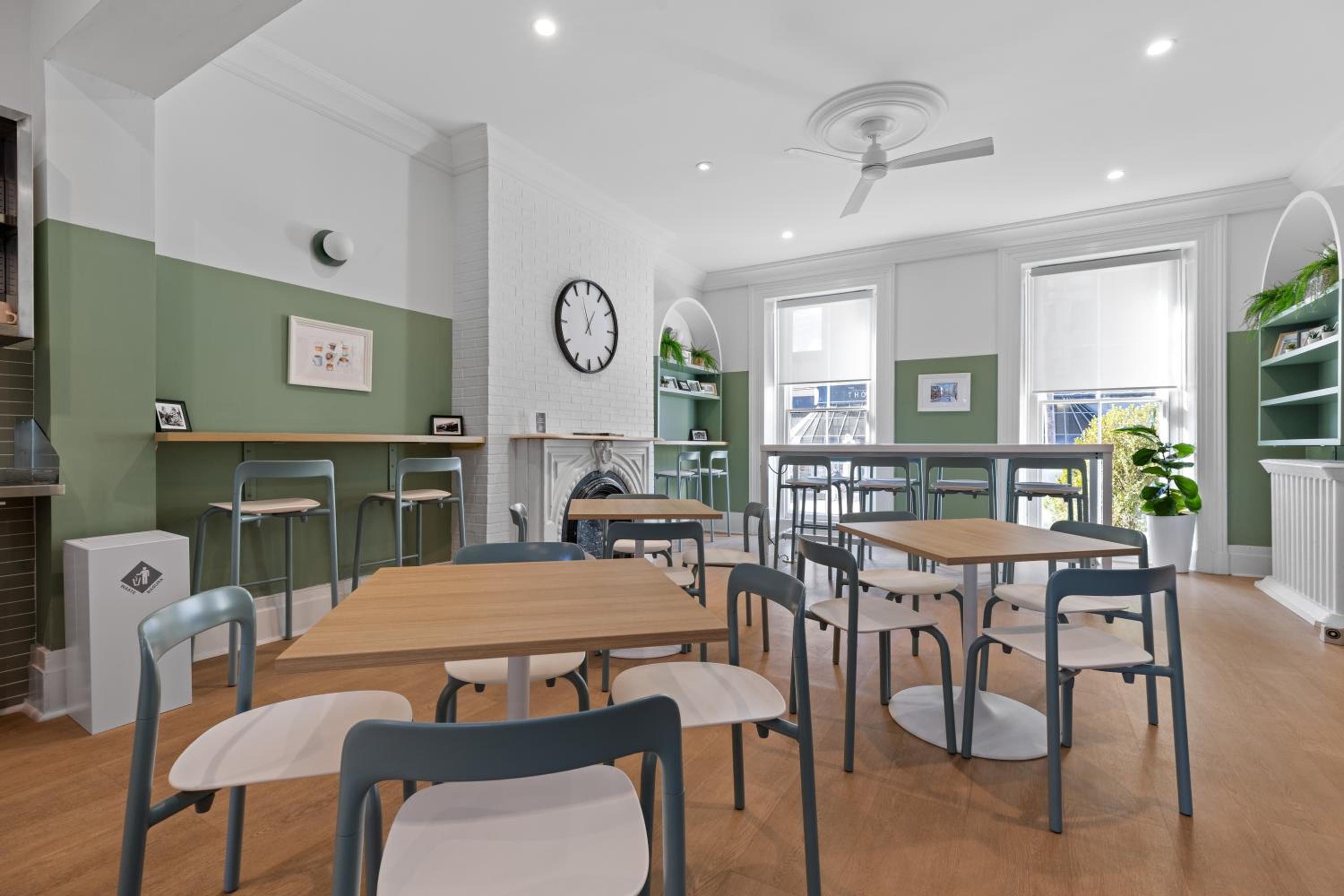 HI Halifax Heritage House Hostel