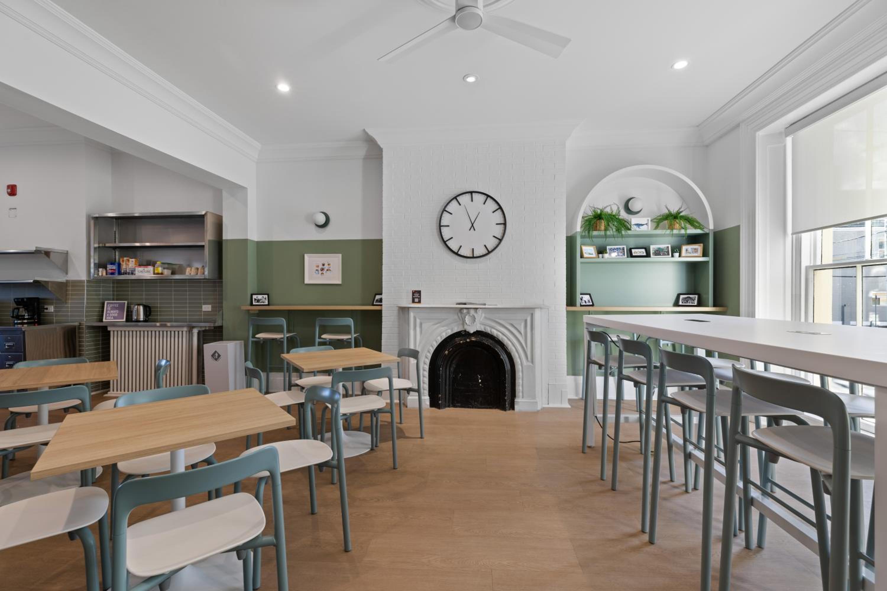 HI Halifax Heritage House Hostel