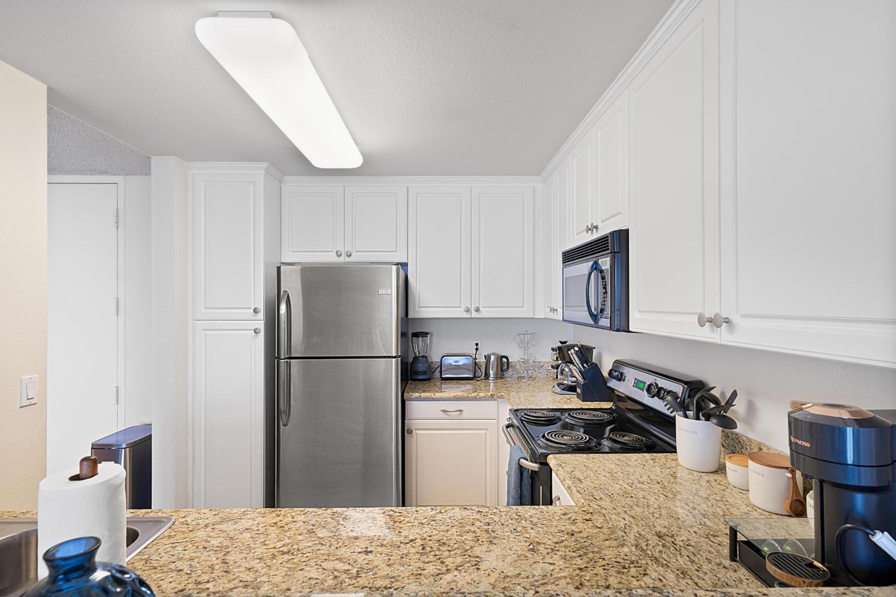 Amber Tide - Bright 1BR Marina Gem Ocean View