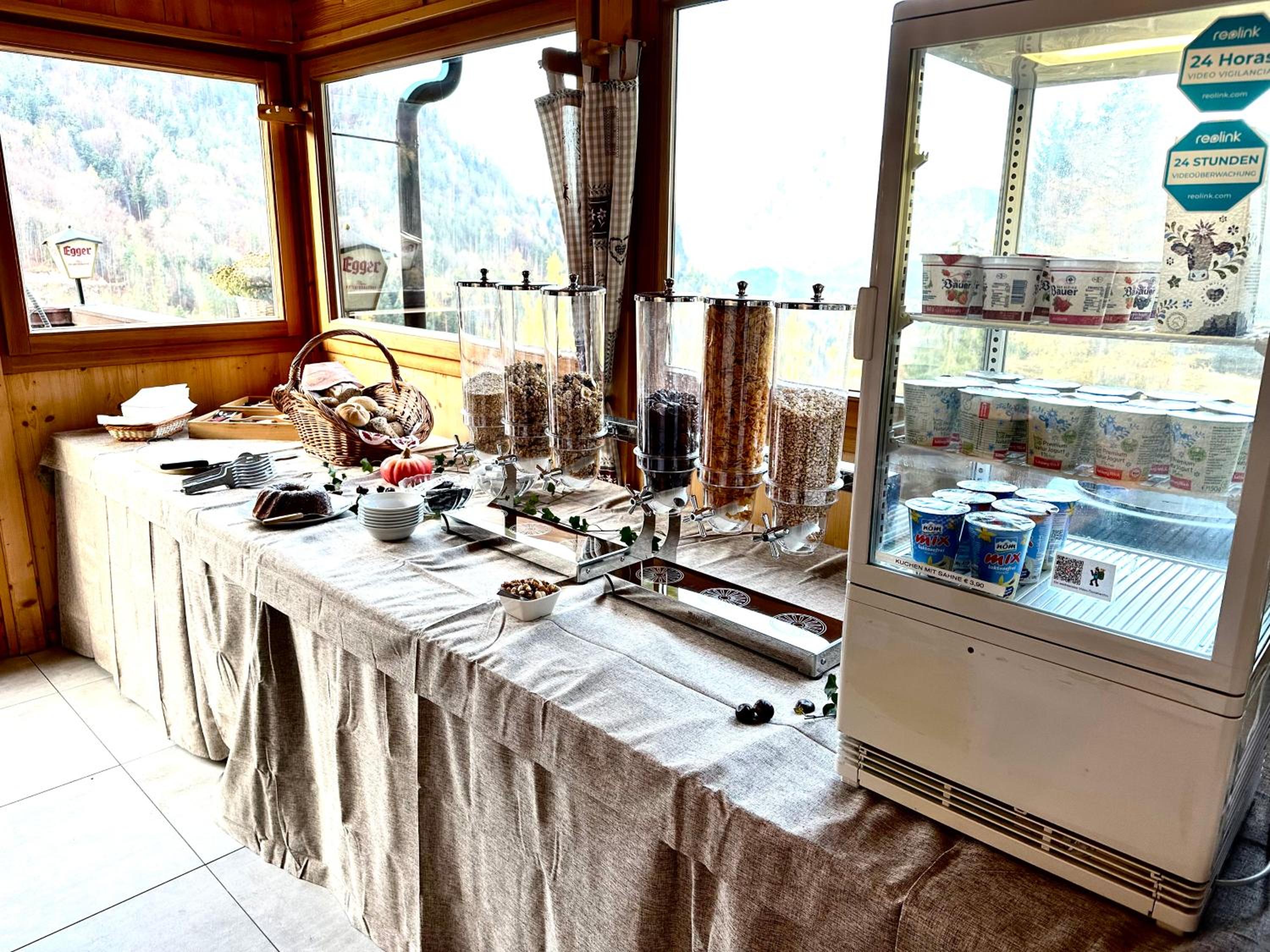Veitenhof Alm im autofreien Kaisertal