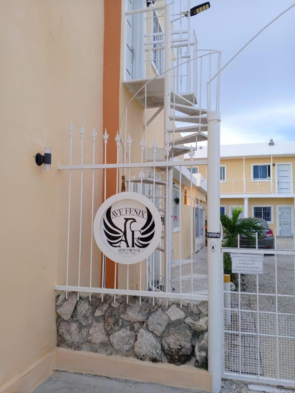 AVE FENIX Apartments