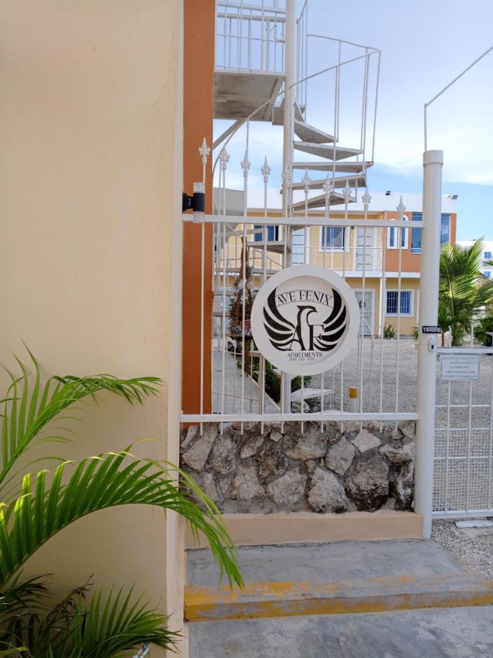 AVE FENIX Apartments